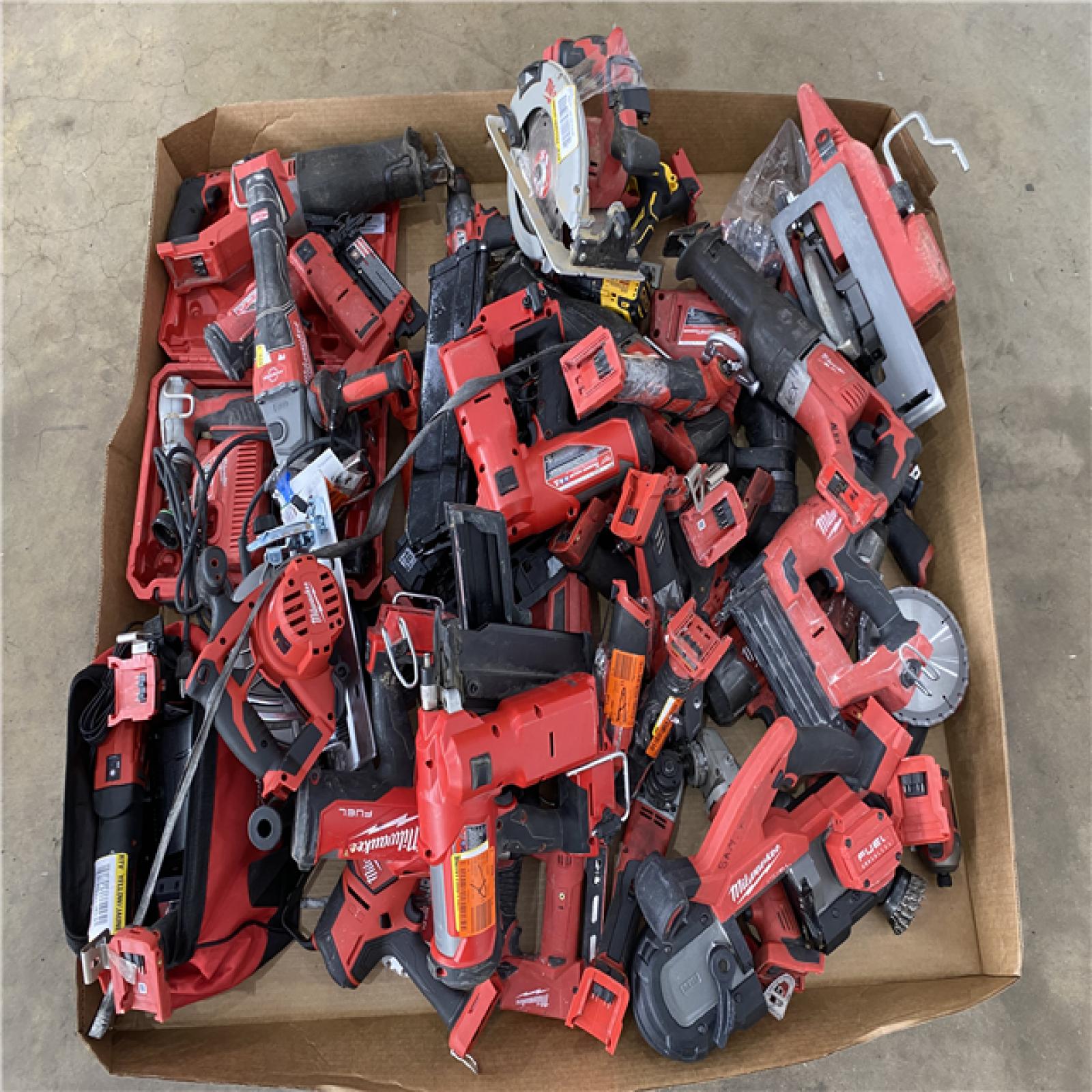 Houston Location AS IS - Tool Pallet