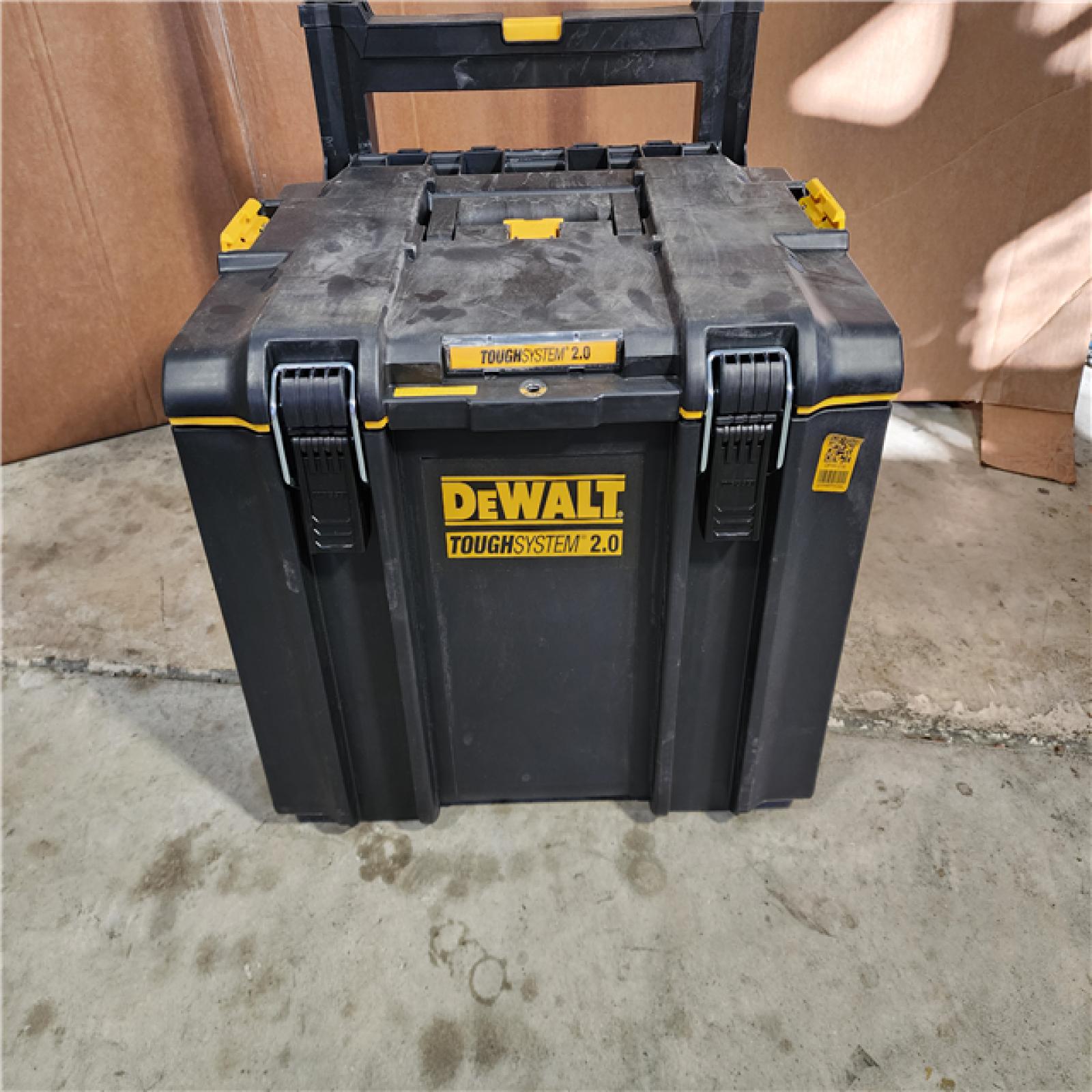 HOUSTON LOCATION - AS-IS (APPEARS LIKE NEW) Dewalt 20-Volt MAX ToughSystem Lithium-Ion 6-Tool Cordless Combo Kit