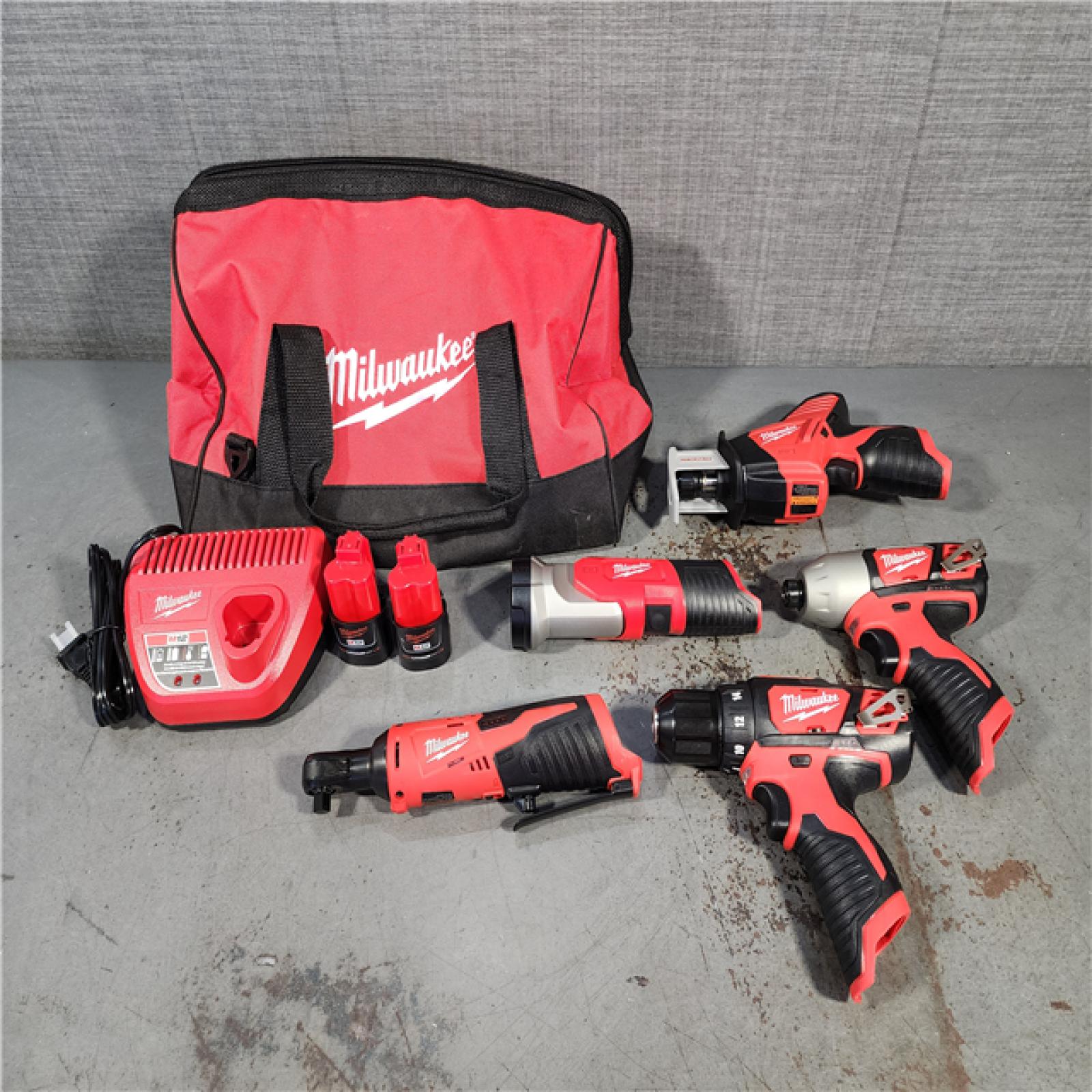 HOUSTON LOCATION - AS-IS Milwaukee 5 Tool Combo Kit W/ (2) Battery & Charger