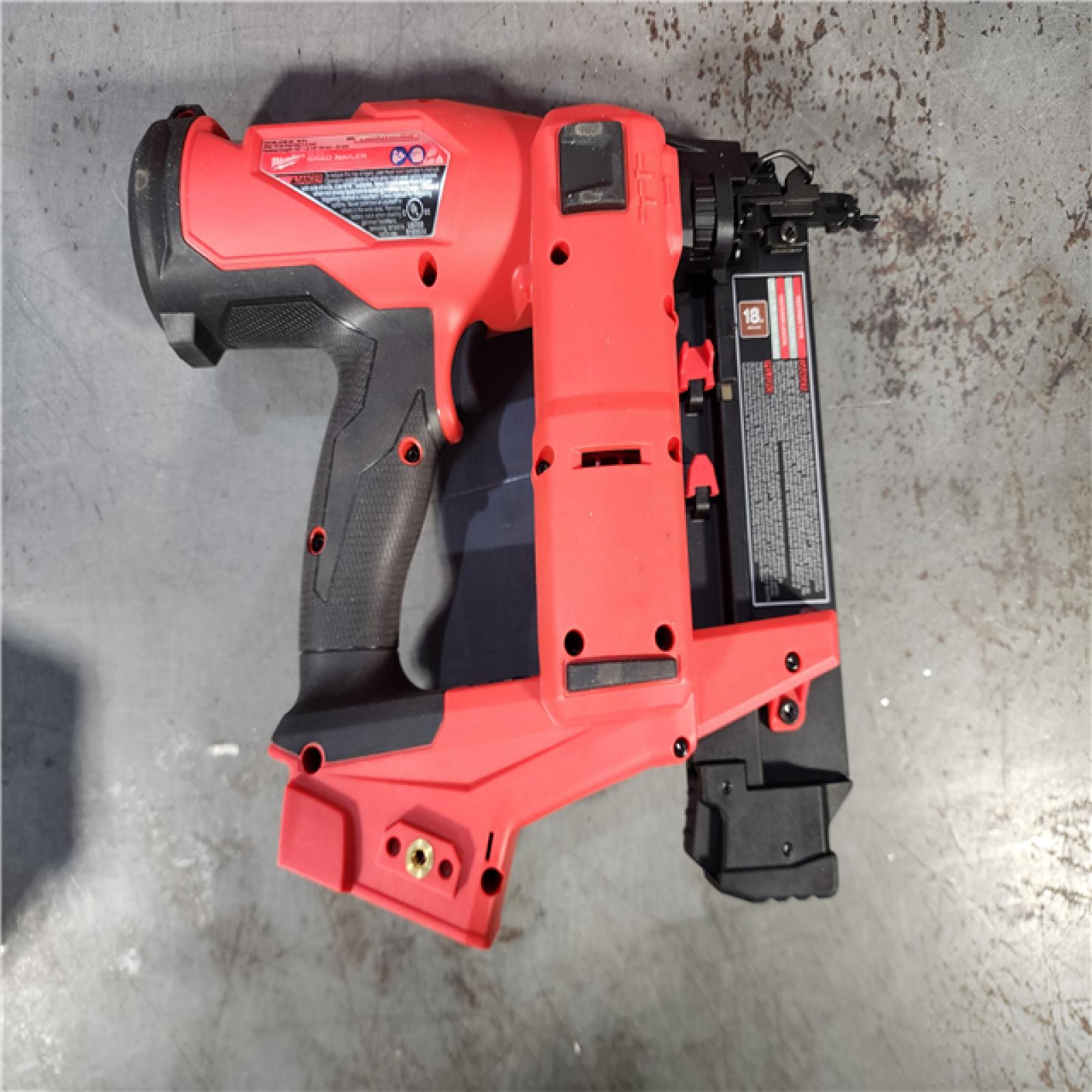 HOUSTON LOCATION - AS-IS Milwaukee M18 Fuel 18V Brushless 18-Gauge Brad Nailer 2746-20 (Bare Tool)