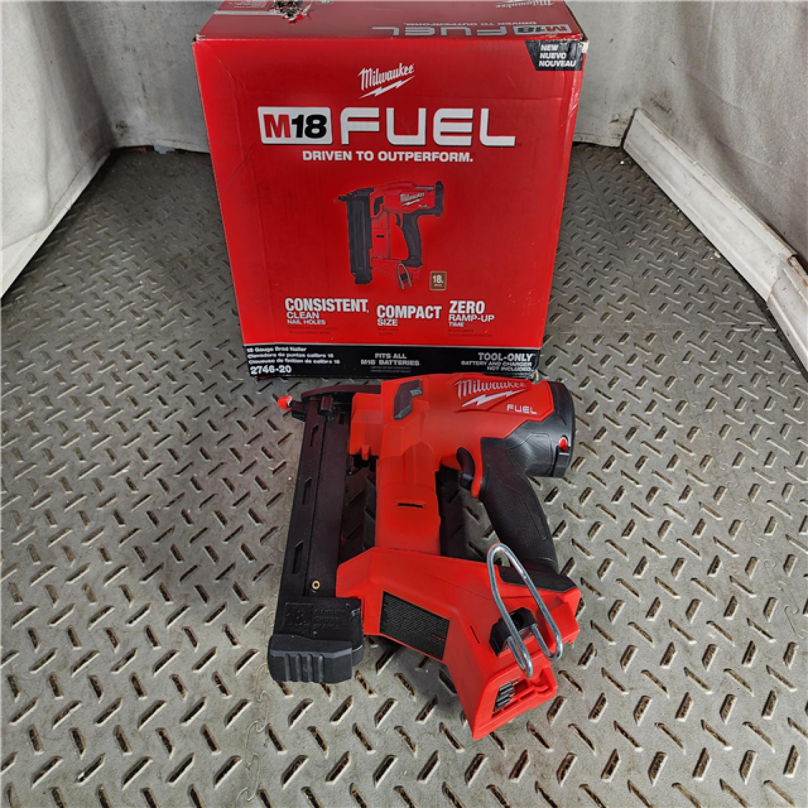 HOUSTON LOCATION - AS-IS Milwaukee M18 Fuel 18V Brushless 18-Gauge Brad Nailer 2746-20 (Bare Tool)