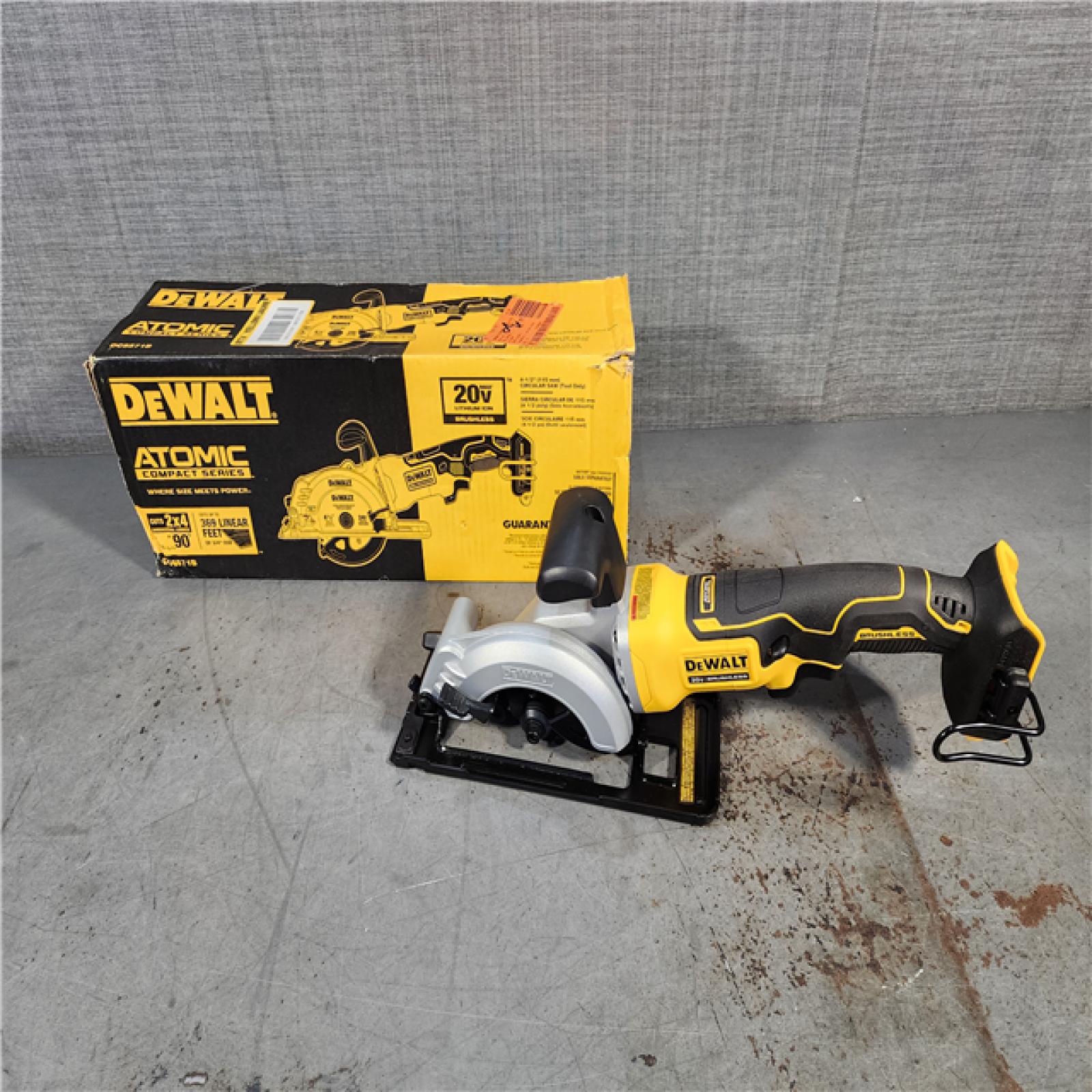 HOUSTON LOCATION - AS-IS DEWALT ATOMIC 20V MAX Cordless Brushless 4-1/2 in. Circular Saw (Tool Only)