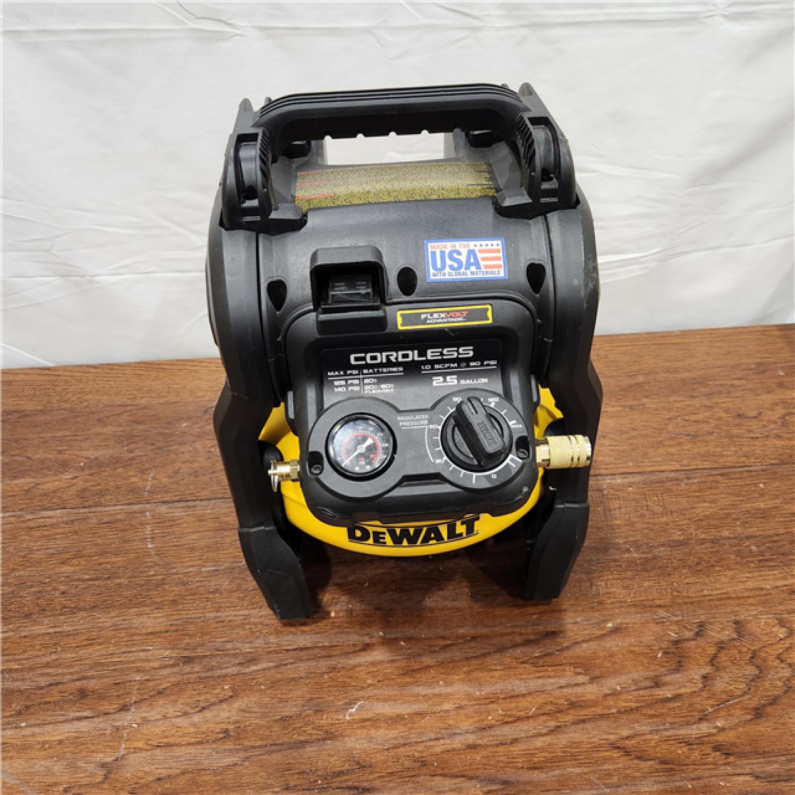 AS-IS DEWALT 20V MAX* 2-1/2 Gal. Brushless Cordless Air Compressor