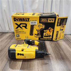 AS IS DEWALT 20V MAX XR 18 Gauge Brad Nailer Kit