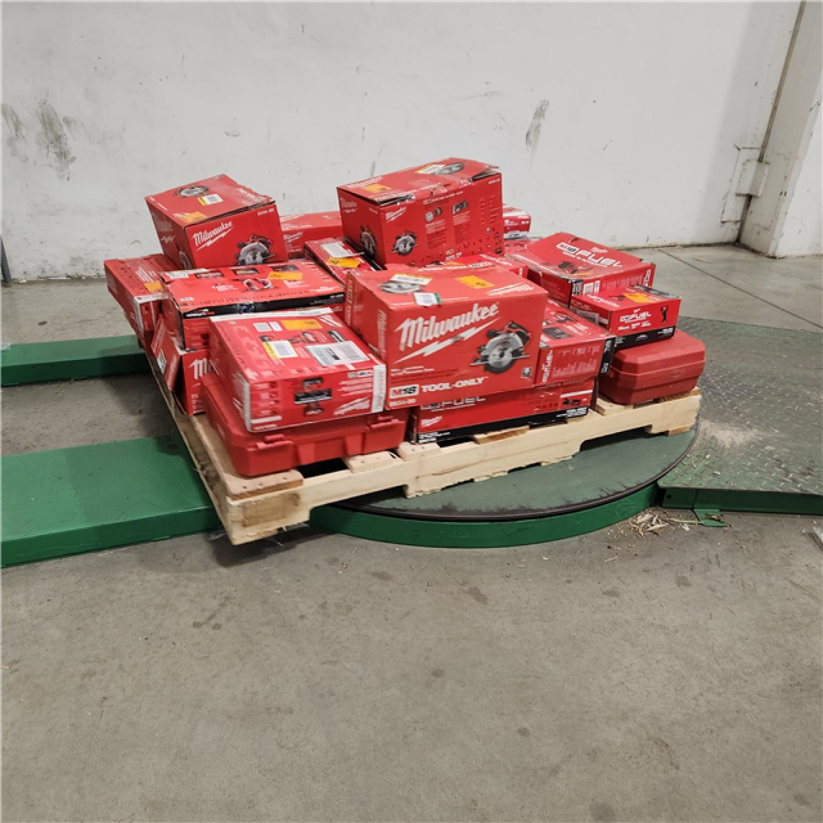 Dallas Location - As-Is MILWAUKEE Tool Pallet