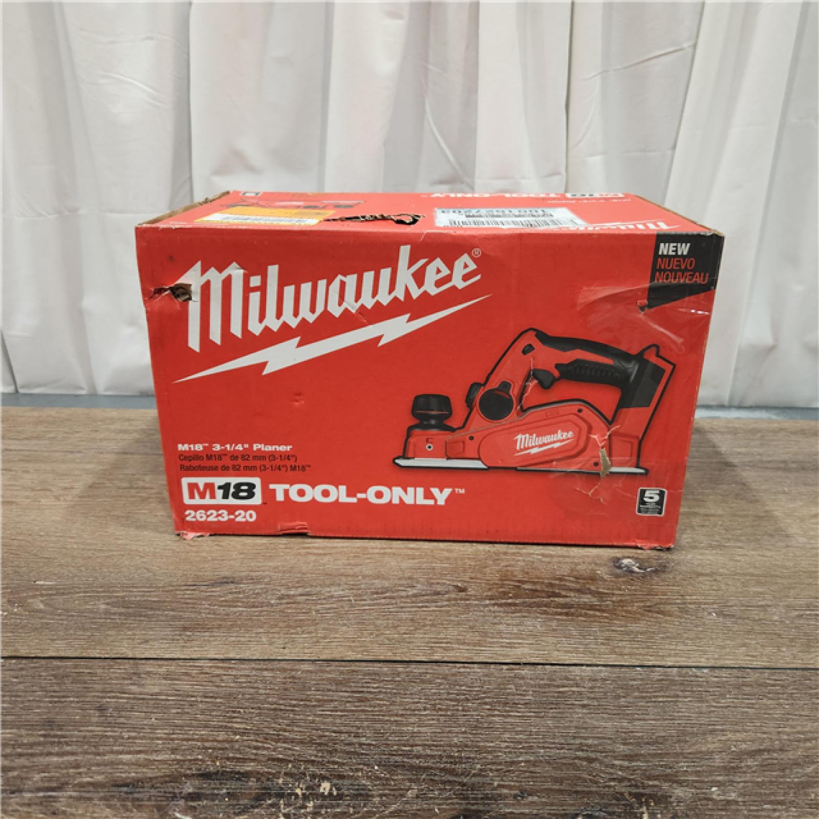 AS-IS Milwaukee M18 18-Volt Lithium-Ion Cordless 3-1/4 in. Planer (Tool-Only)