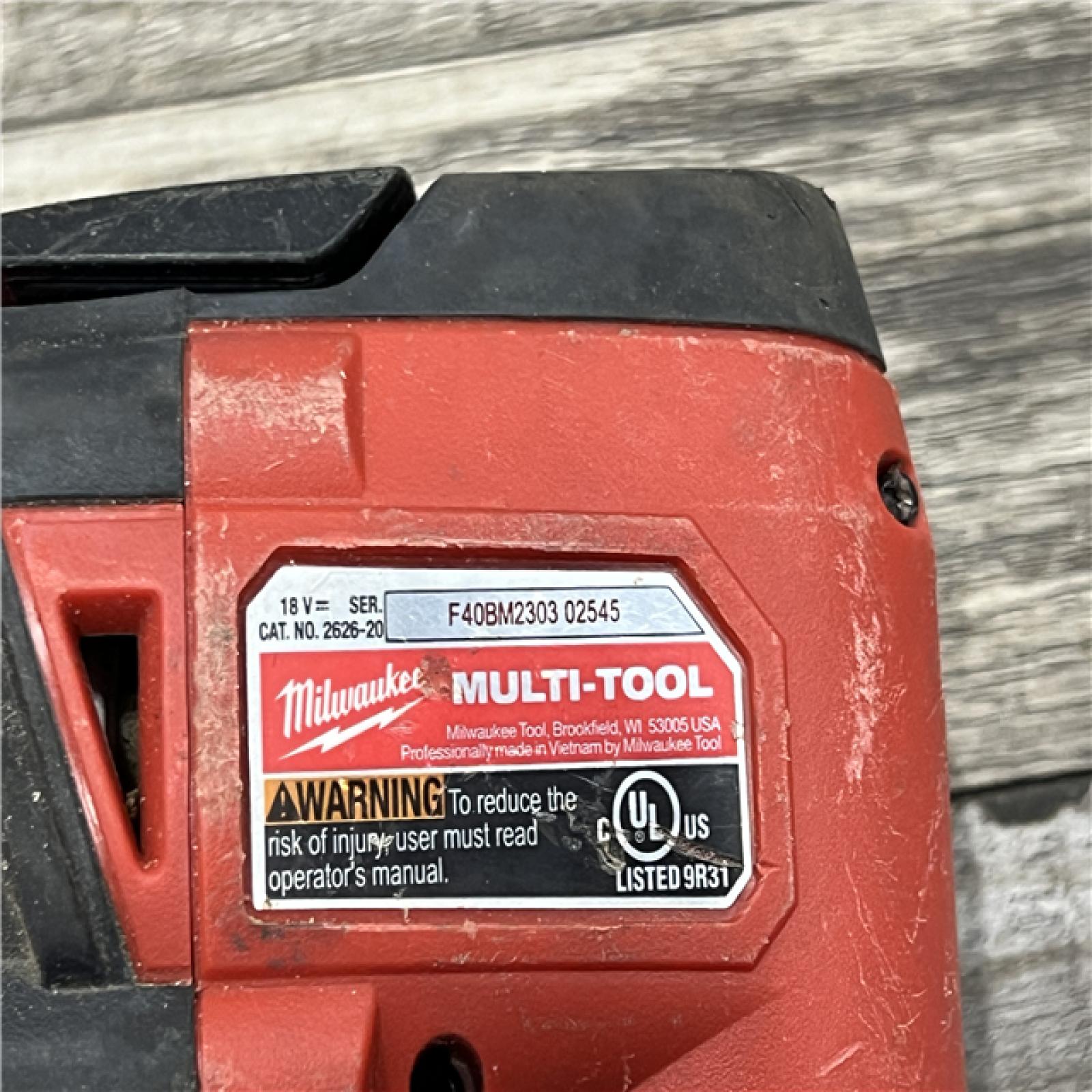 AS-IS Milwaukee 2626-20 M18 Lithium-Ion Cordless Multi-Tool (Tool Only)