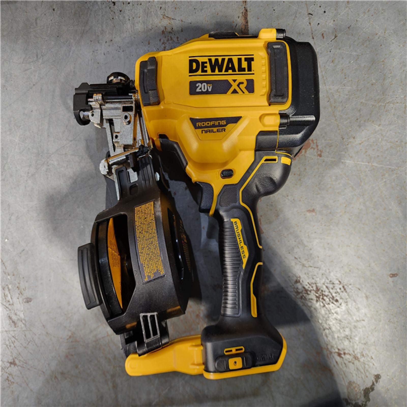 HOUSTON LOCATION - AS-IS DEWALT 2007898 Roofing Nailer Cordless