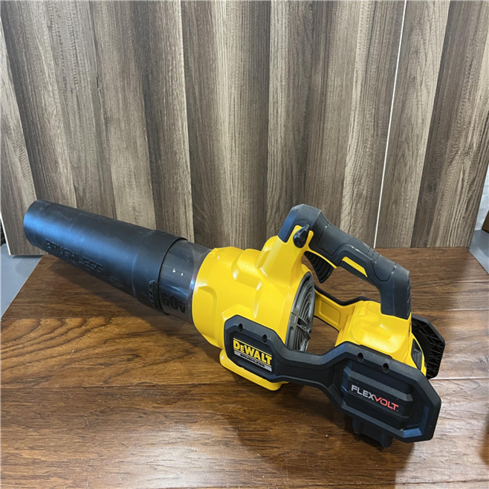 AS-IS DEWALT 20V MAX 125 MPH 450 CFM Brushless Cordless Battery Powered Blower (Tool Only)