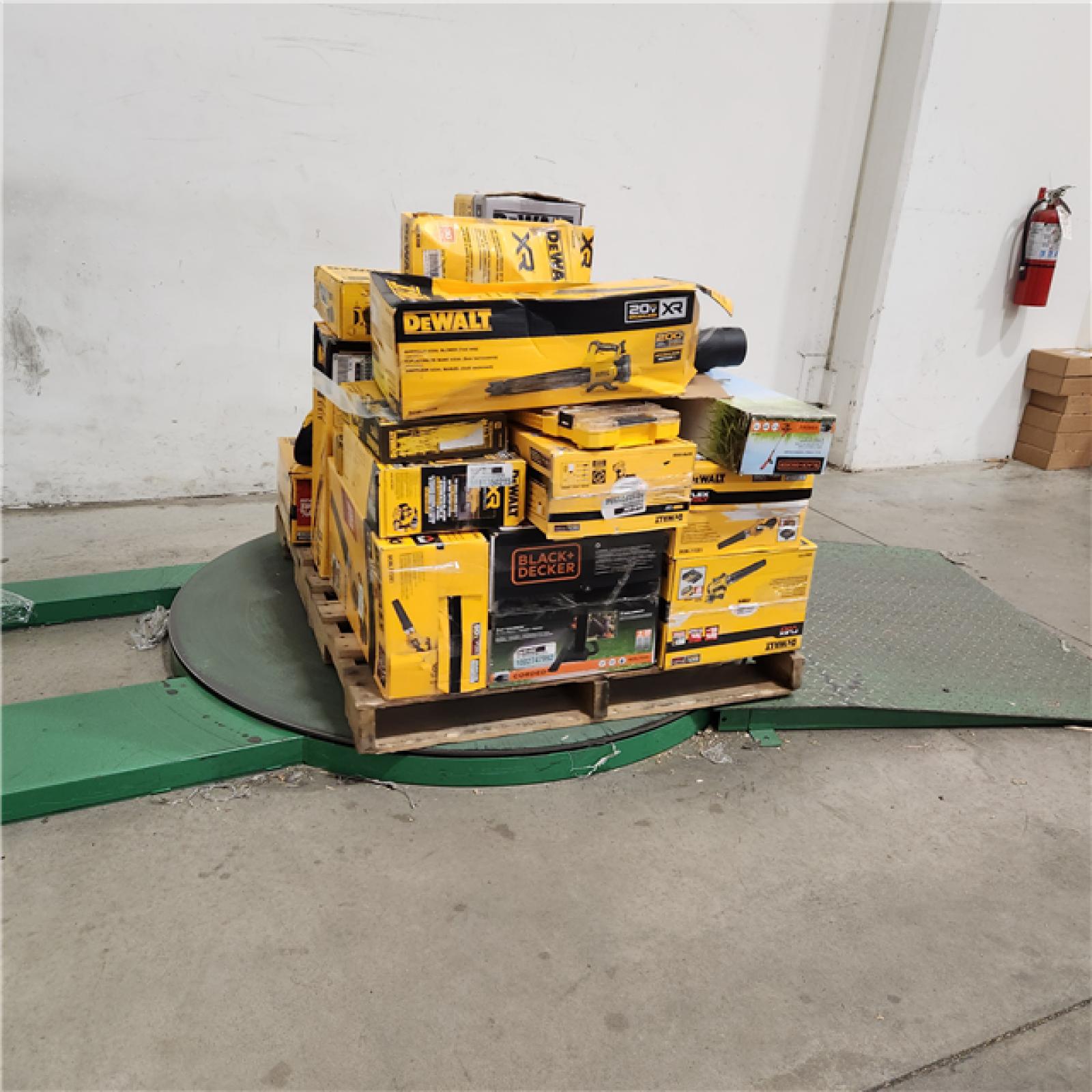 Dallas Location - As-Is DEWALT Tool Pallet