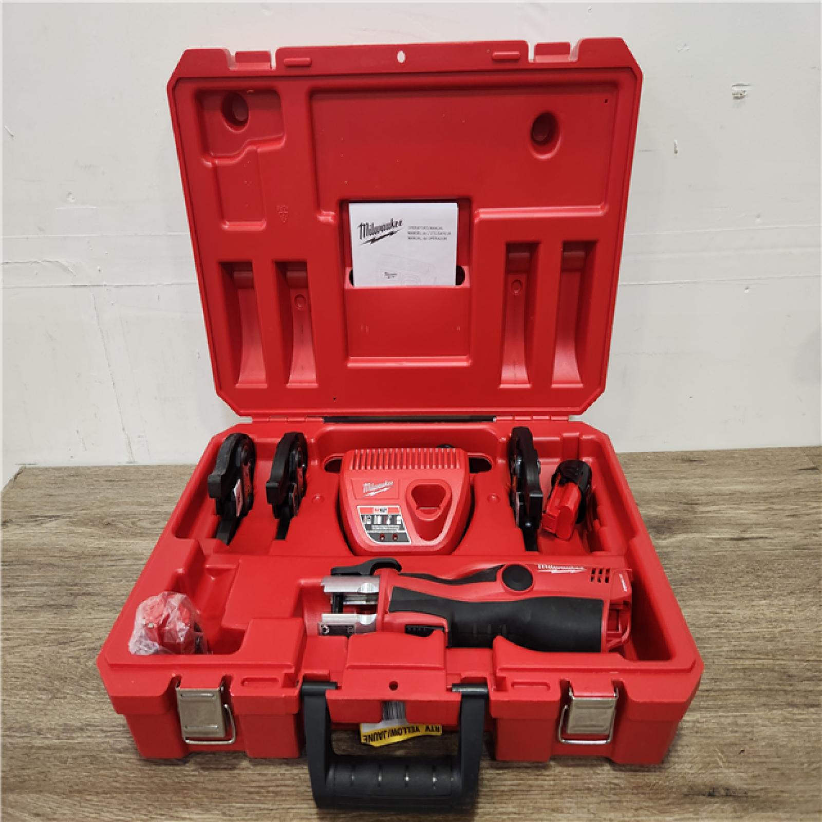 Phoenix Location Milwaukee M12 12-Volt Lithium-Ion Force Logic Cordless ...