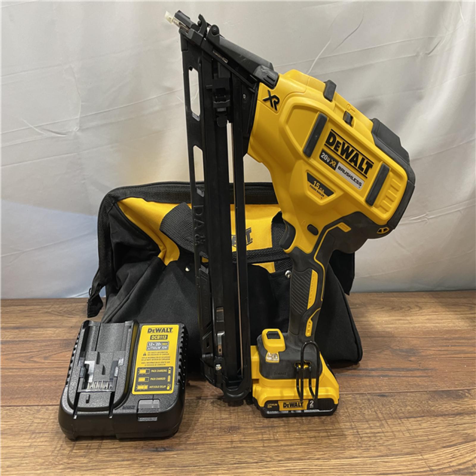 AS-IS DEWALT 20V MAX XR Lithium-Ion Cordless 15-Gauge Finish Nailer