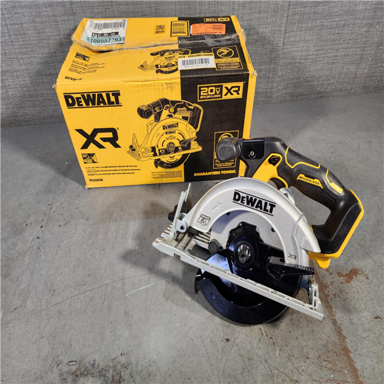 HOUSTON LOCATION - AS-IS DeWALT DCS565B 20V Max Brushless 6.5   Cordless Circular Saw (TOOL ONLY)