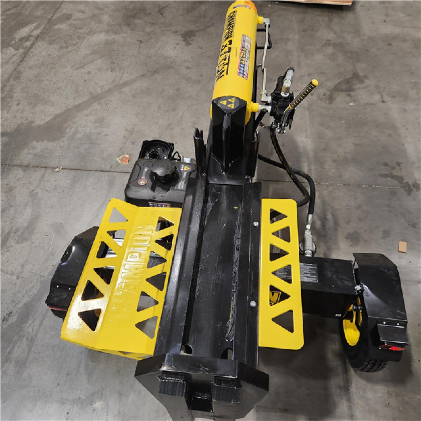 Dallas Location - As-Is Champion 37 Ton Log Splitter