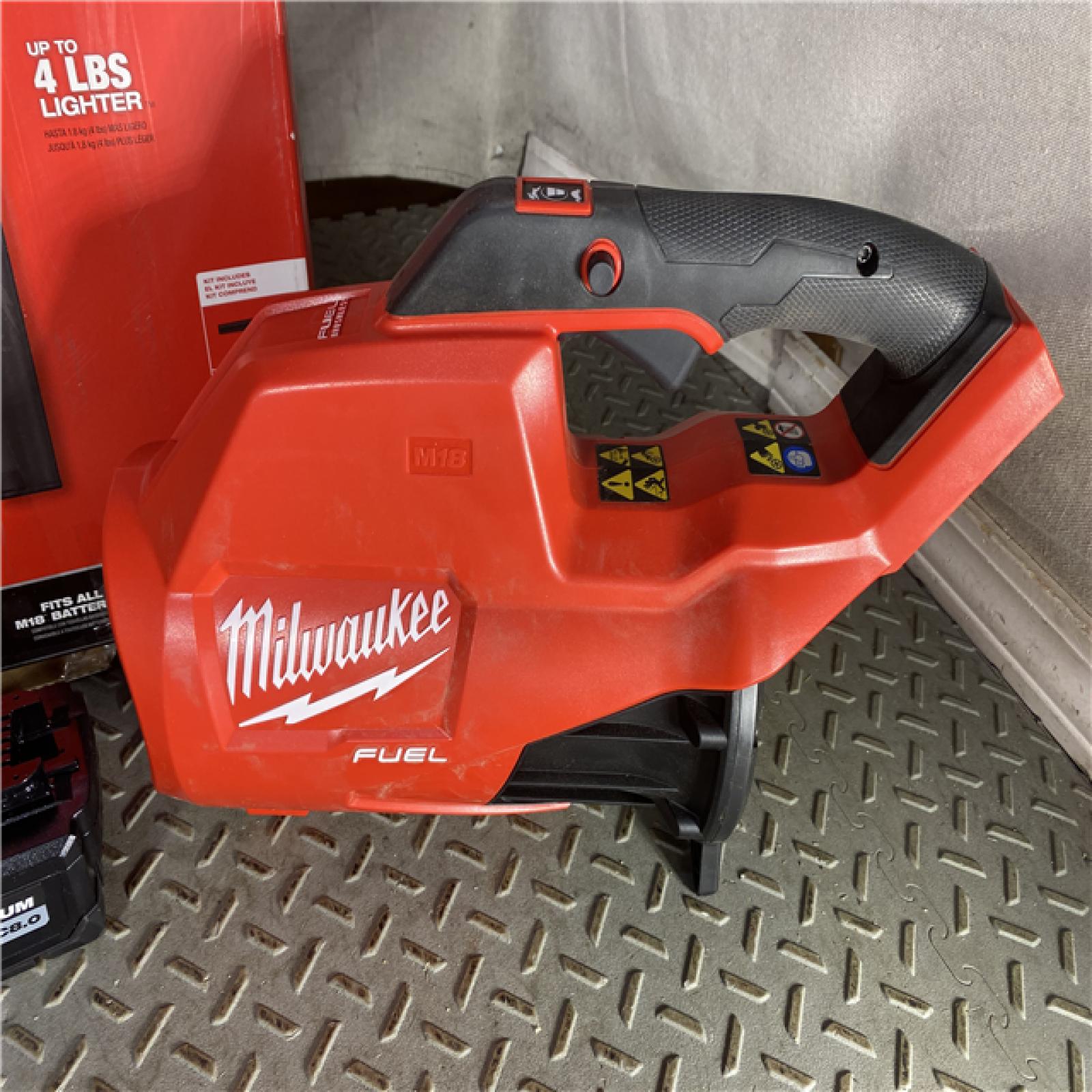 HOUSTON LOCATION - AS-IS M18 FUEL 120 MPH 450 CFM 18V Lithium-Ion Brushless Cordless Handheld Blower Kit with 8.0 Ah Battery, Rapid Charger