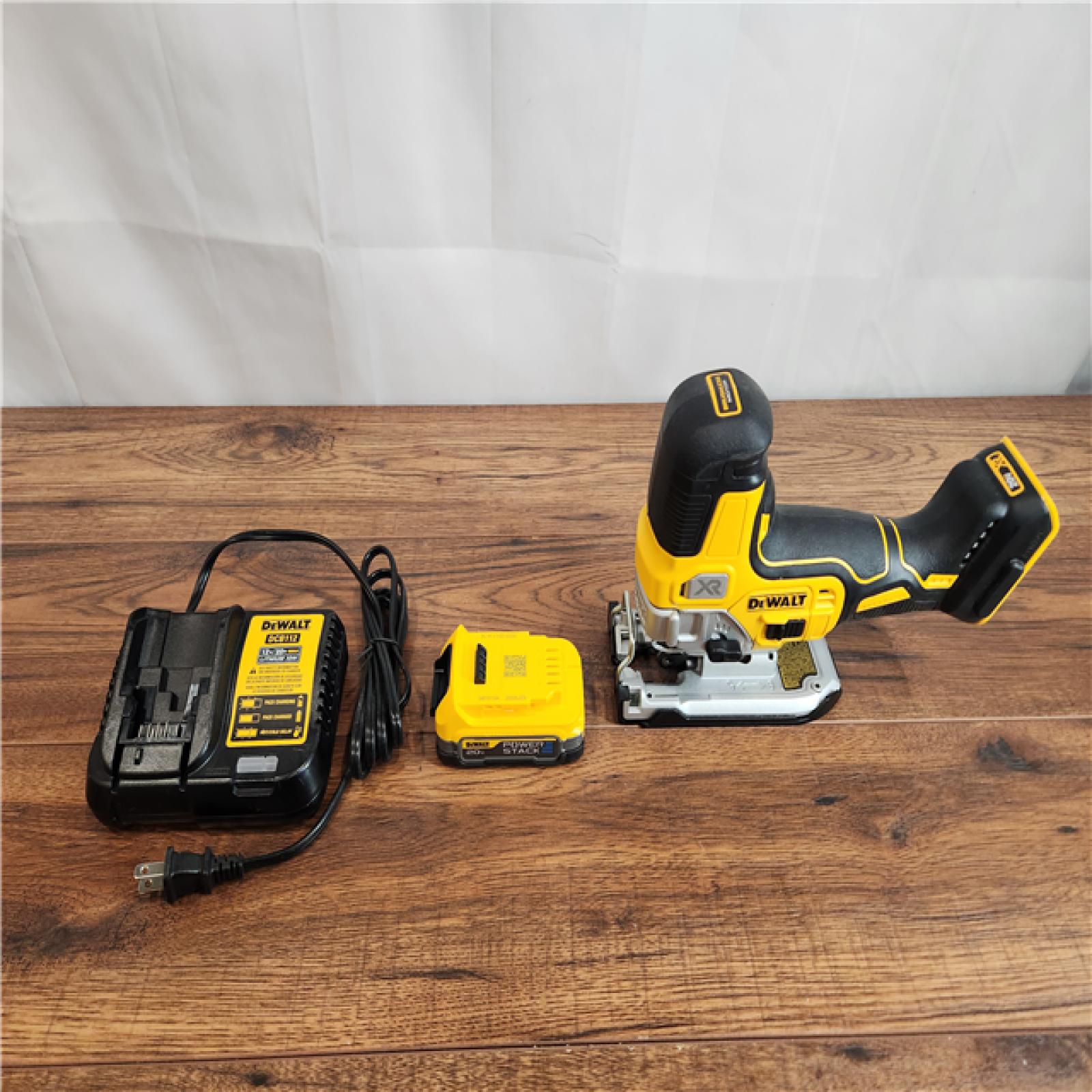 Dewalt cordless barrel on sale grip jigsaw