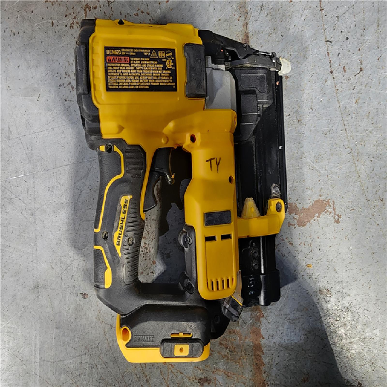 HOUSTON LOCATION - AS-IS DEWALT ATOMIC 20V MAX Lithium Ion Cordless 23 Gauge Pin Nailer Kit with 2.0Ah Battery and Charger