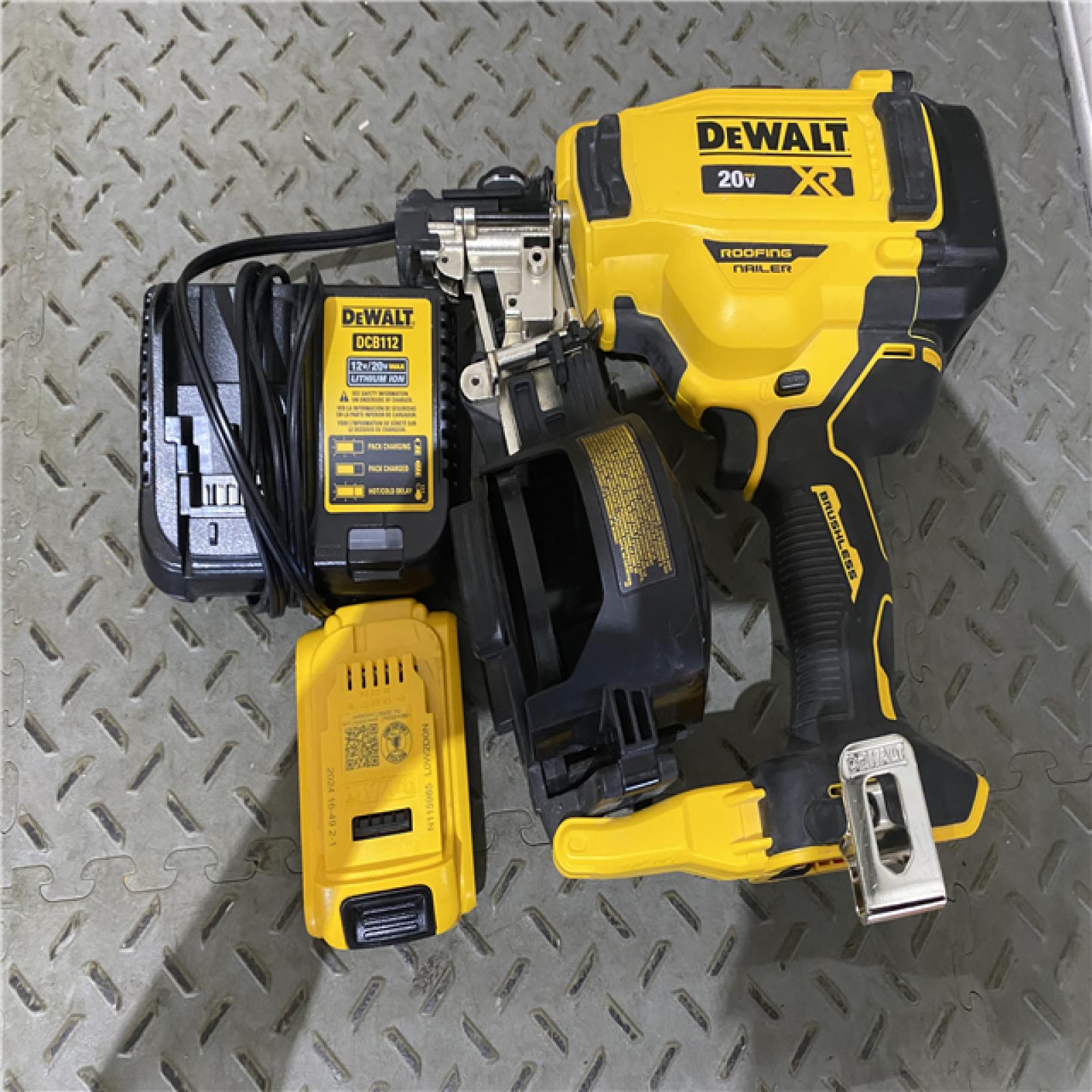 Houston location AS-IS DEWALT Stanley  Black & Decker 2007898 Roofing Nailer Cordless