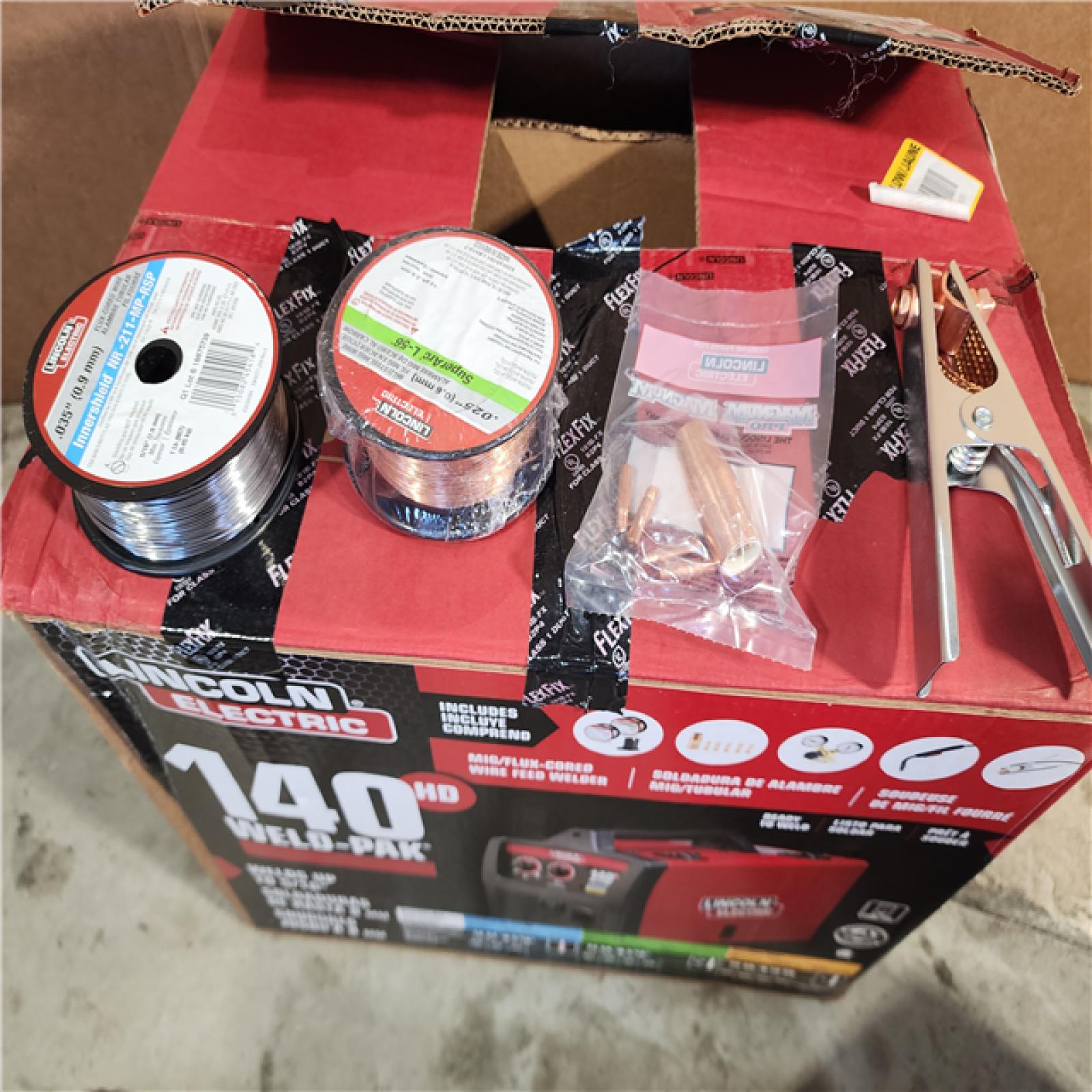 HOUSTON LOCATION - AS-IS (APPEARS LIKE NEW) Lincoln Electric 140 amp weld pak 140hd