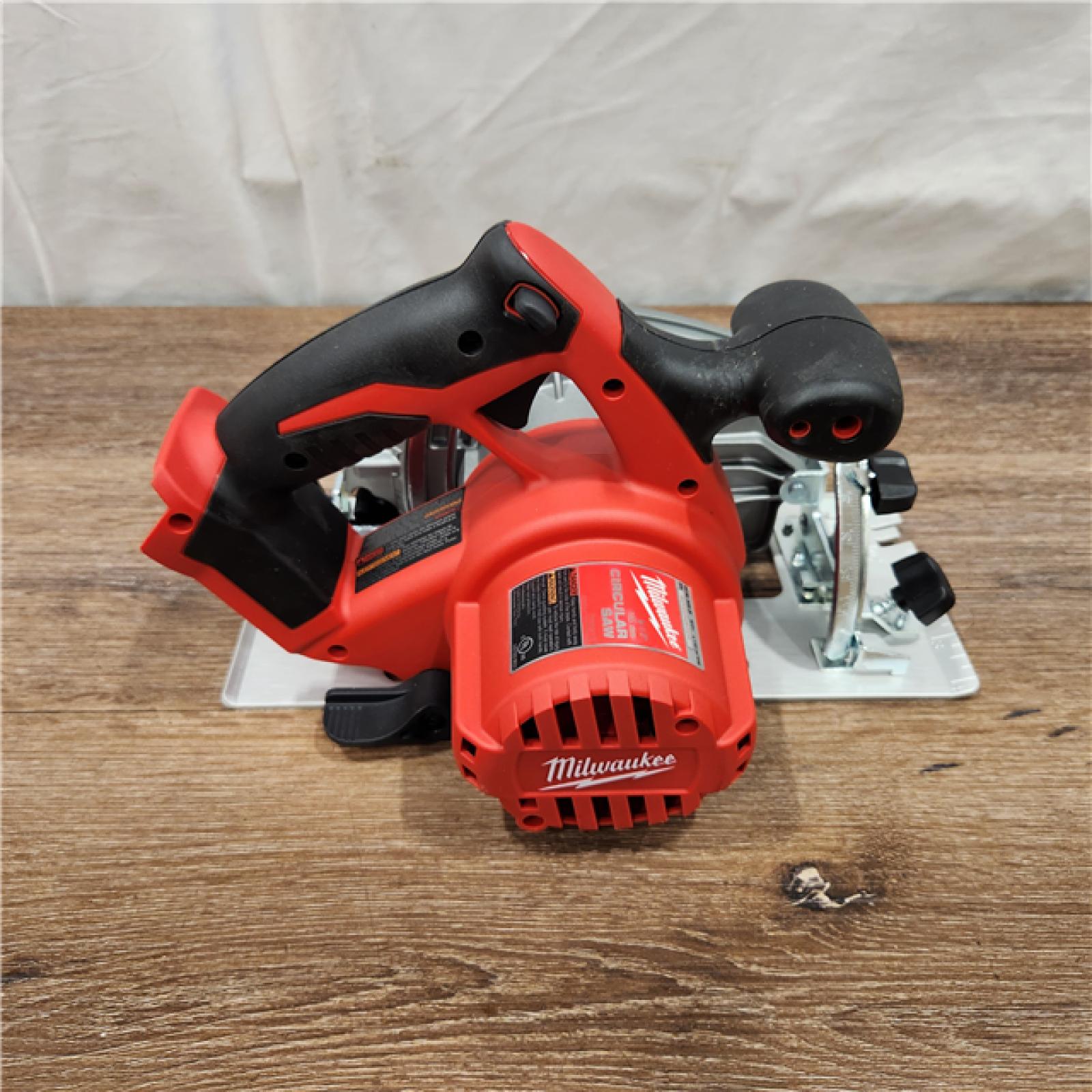 AS-IS Milwaukee 2630-20 M18 Cordless 6-1/2 Circular Saw Bare Tool Only - All