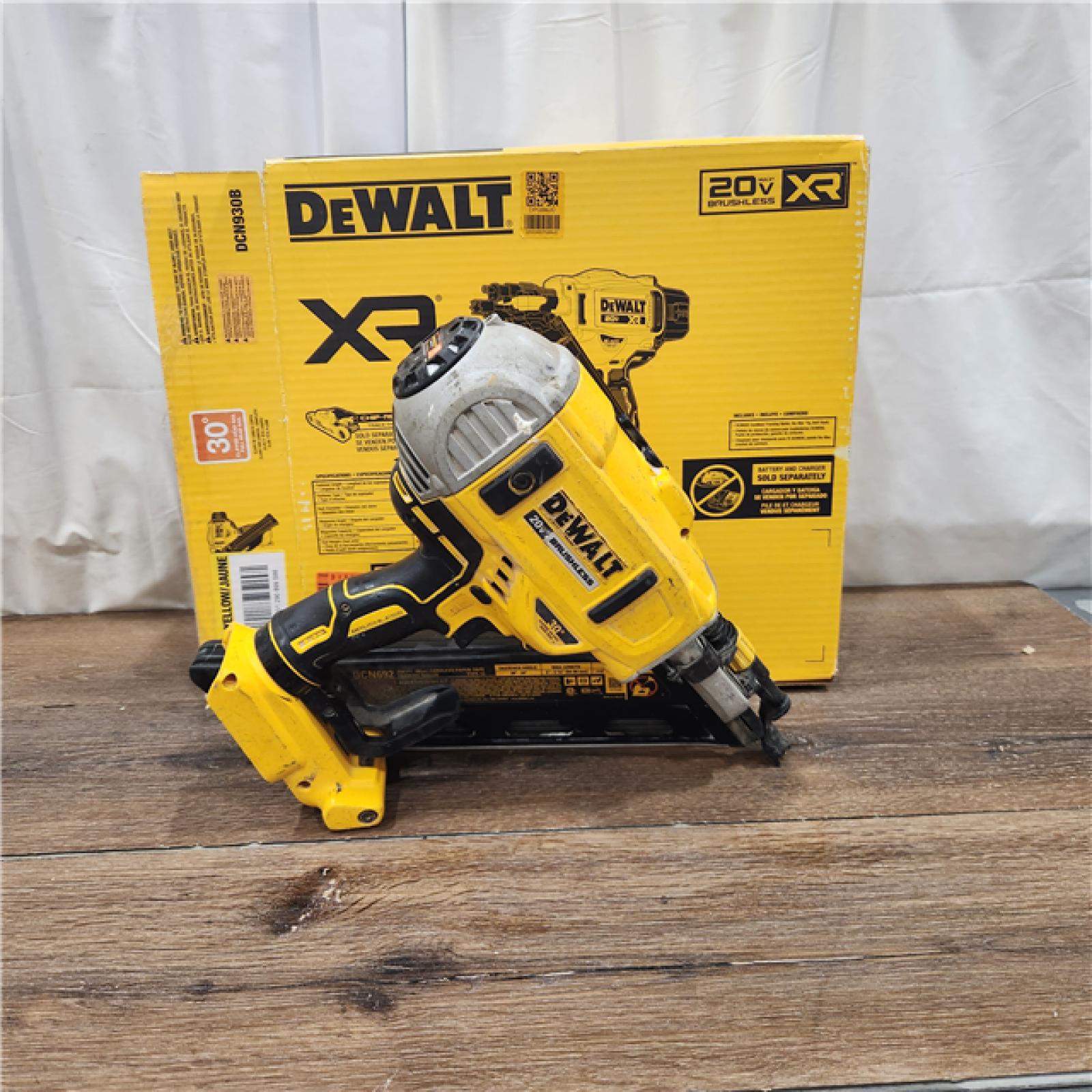 AS IS DEWALT 20-Volt 30Â° Cordless Framing Nailer (Tool-Only)