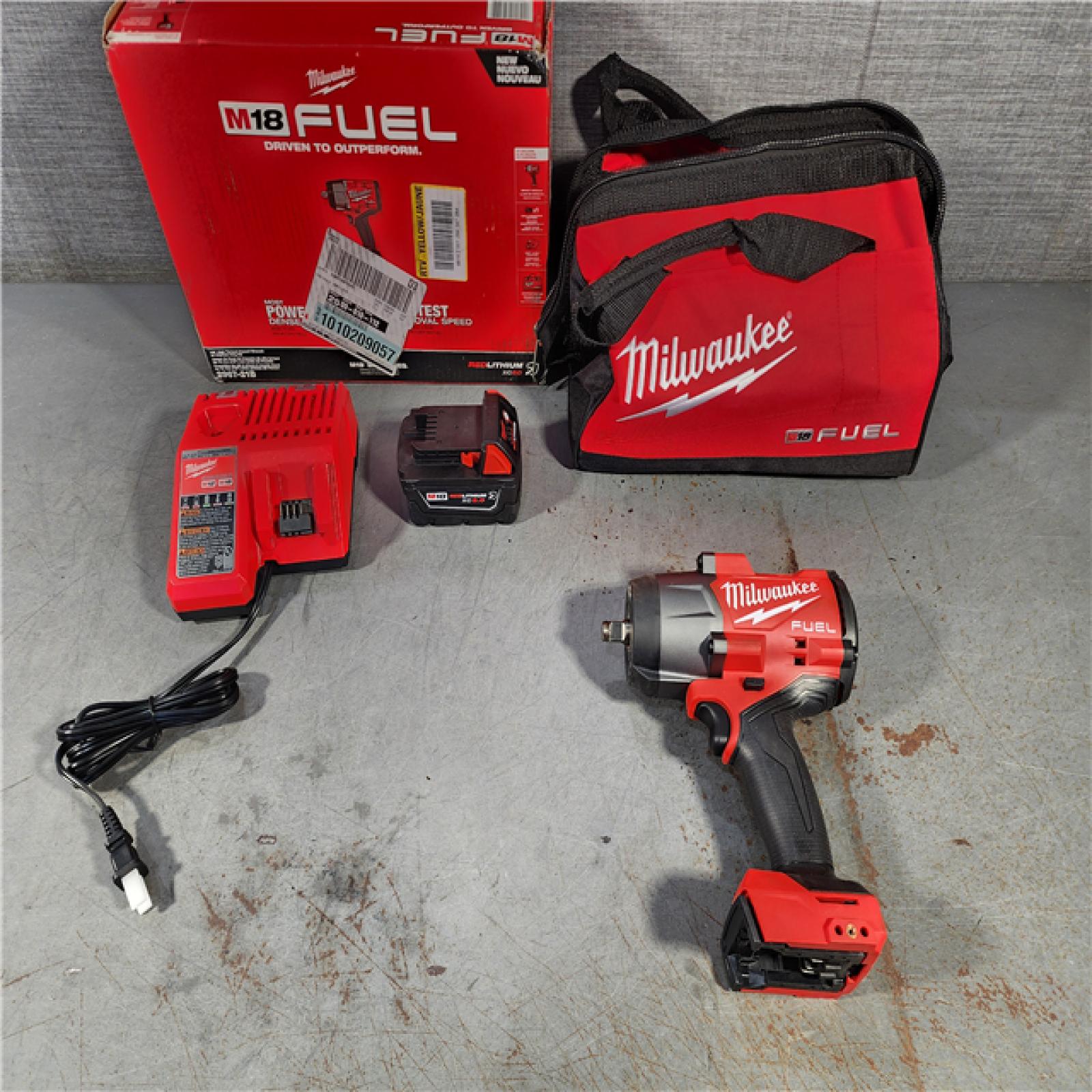 HOUSTON LOCATION - AS-IS (APPEARS LIKE NEW) Milwaukee M18 1/2 in. Cordless Brushless High Torque Impact Wrench Kit (Battery & Charger)