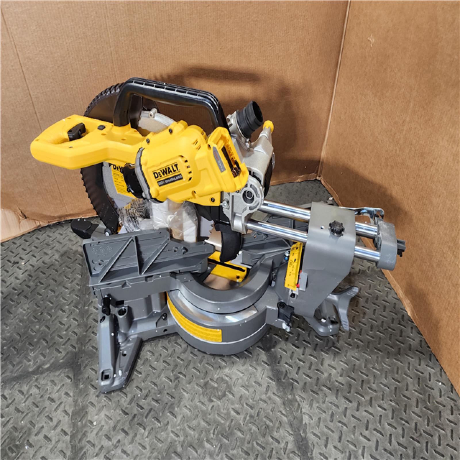 HOUSTON LOCATION - AS-IS (APPEARS LIKE NEW) DEWALT 60V Lithium-Ion 12 in. Cordless Sliding Miter Saw (Tool Only)