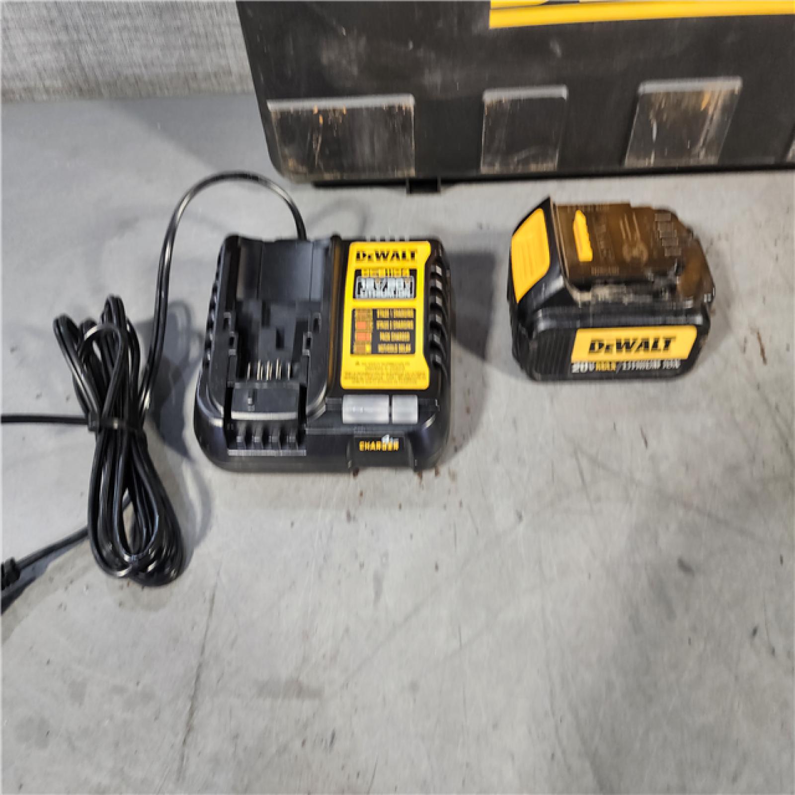 HOUSTON LOCATION - AS-IS DEWALT DCGG571M1 20V MAX Lithium Ion Grease Gun