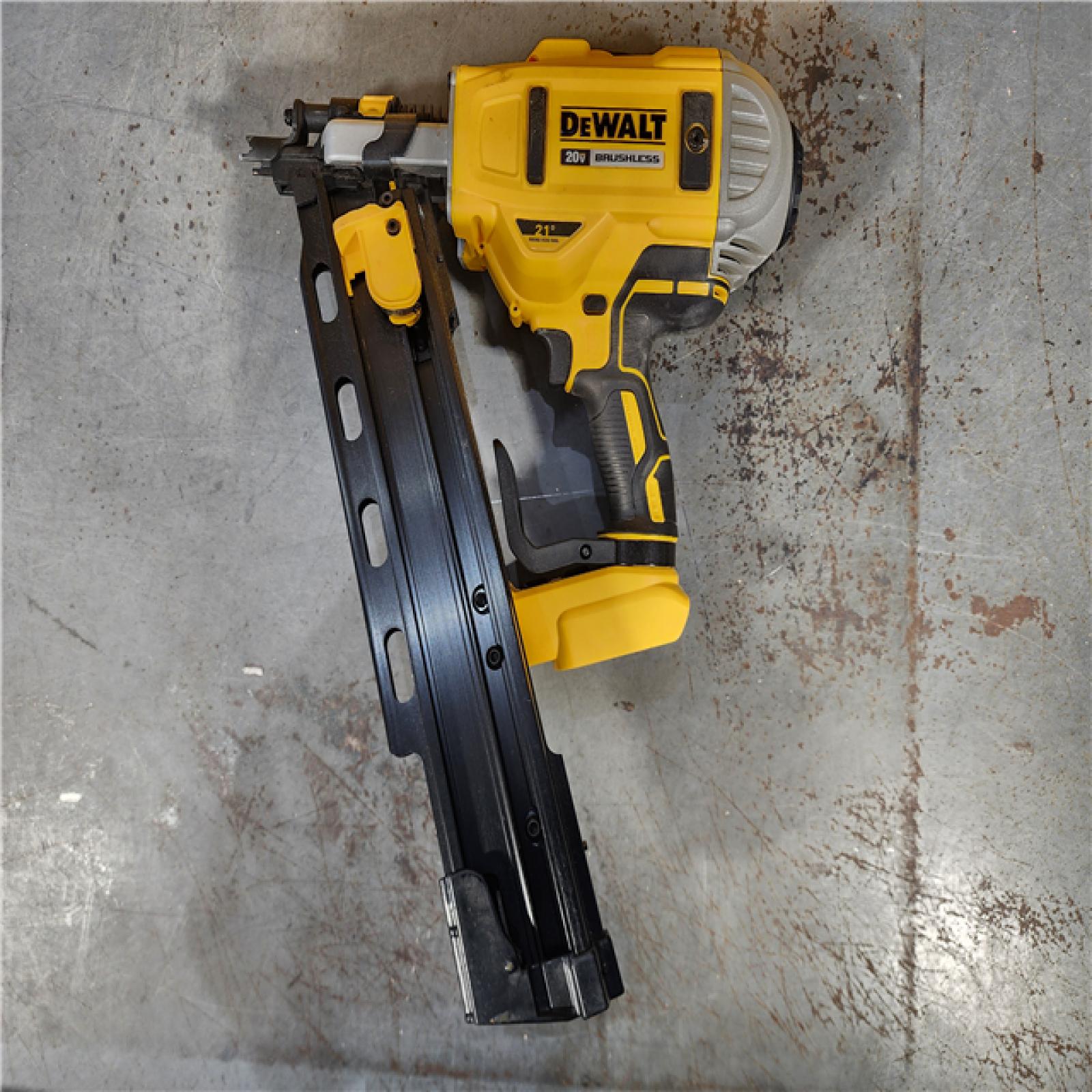 HOUSTON LOCATION - AS-IS DeWalt DCN21PLB 20V MAX 21-Degree Plastic Collated Framing Nailer (Bare Tool)