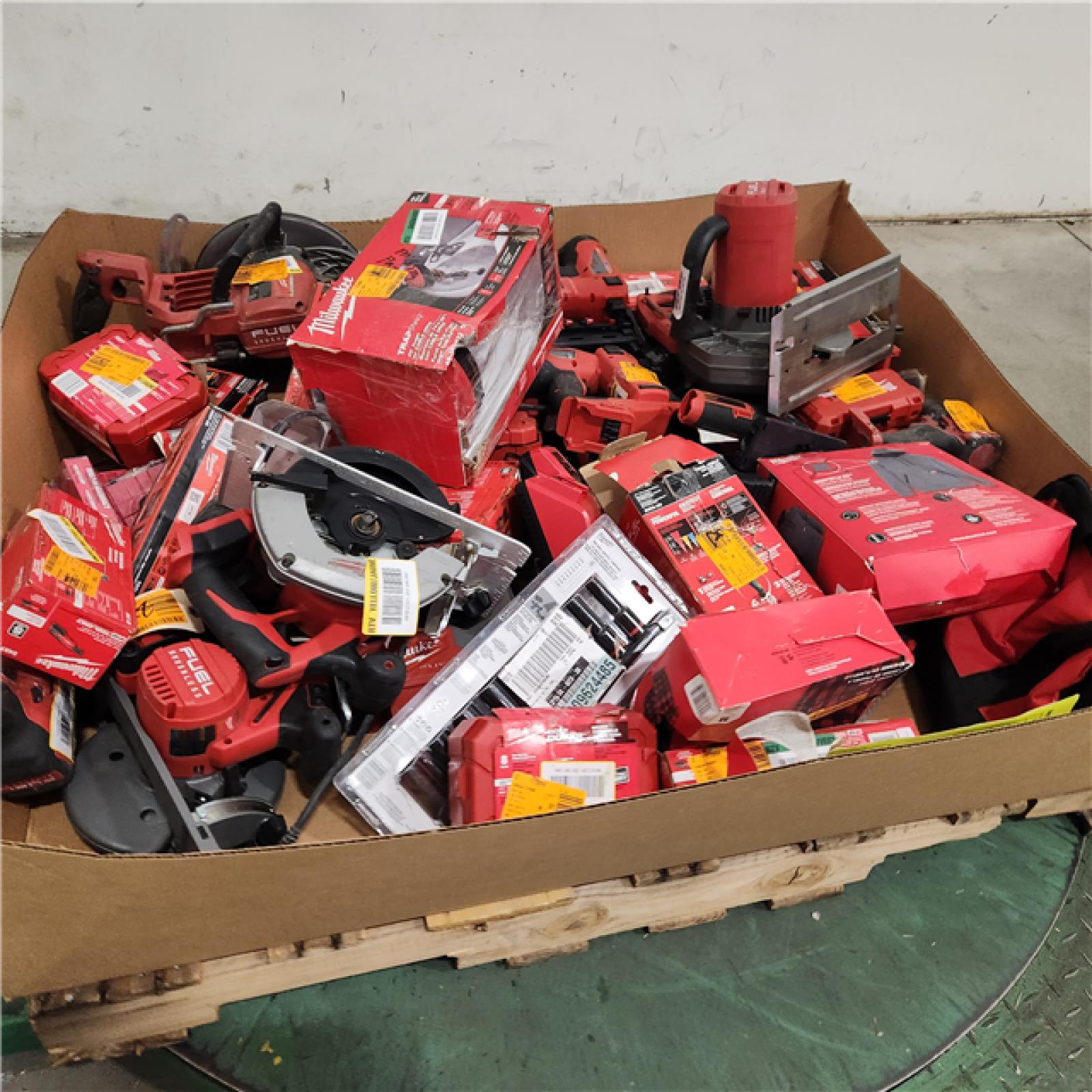 Dallas Location - As-Is MILWAUKEE Tool Pallet