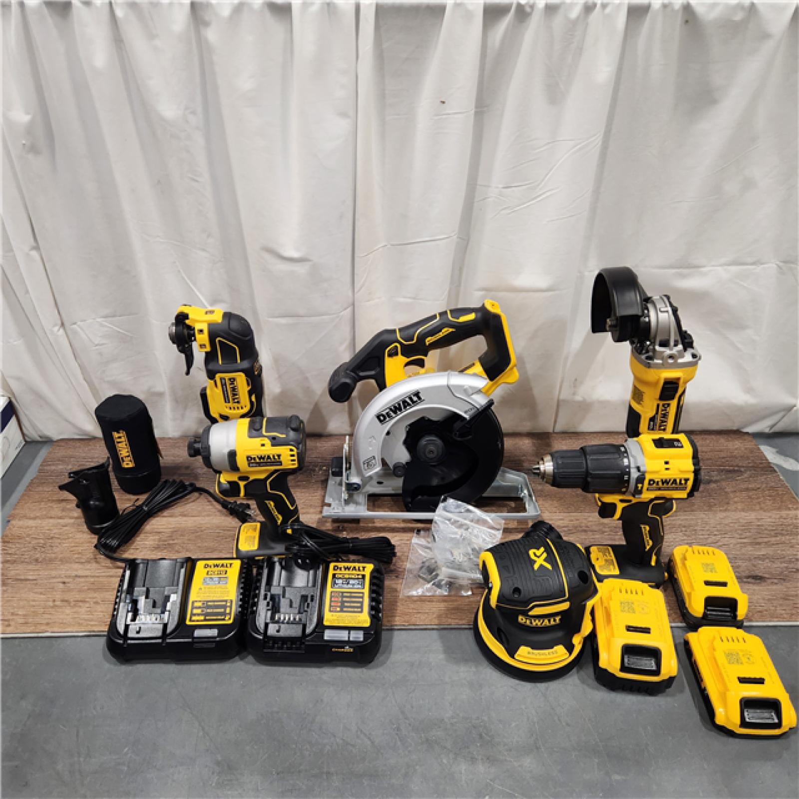 AS IS Dewalt 20-Volt MAX ToughSystem Lithium-Ion 6-Tool Cordless Combo Kit