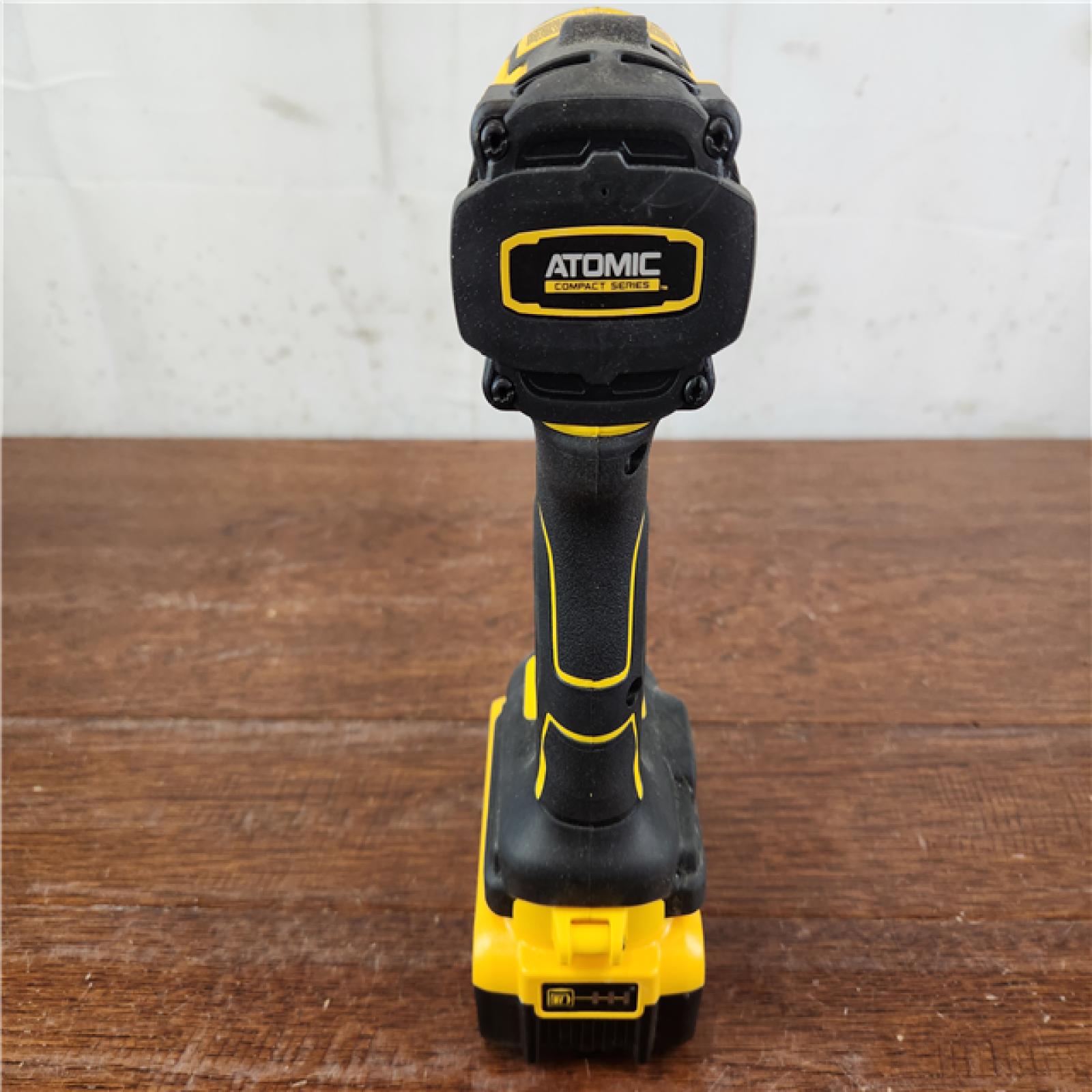 AS-IS DEWALT ATOMIC 20V MAX Brushless Cordless 3-Speed 1/4 Impact Driver Kit