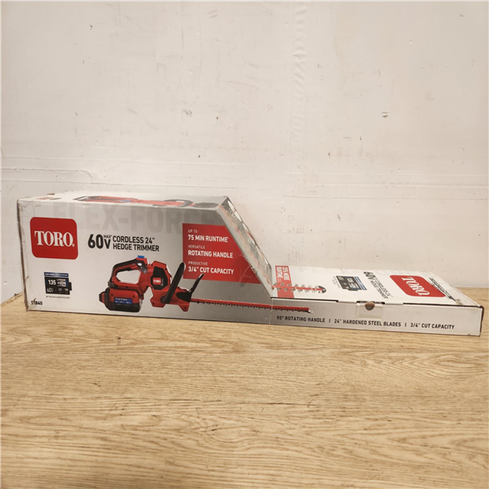 Phoenix Location NEW Toro 60V MAX* 24 in. (60.96 cm) Hedge Trimmer with 2.5Ah Battery