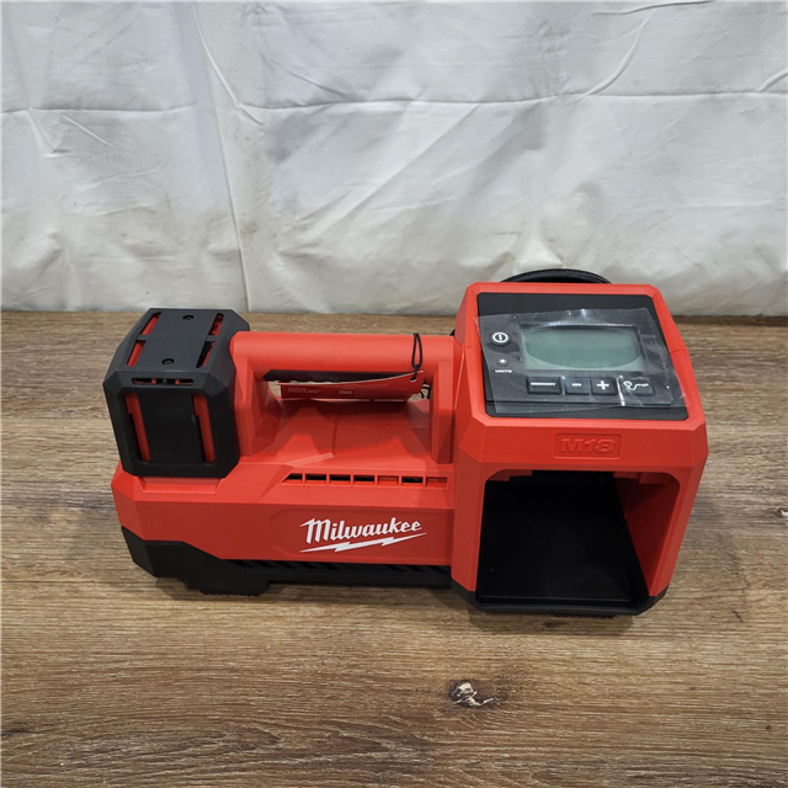 AS-IS Milwaukee M18 18 V 150 PSI Tire Inflator