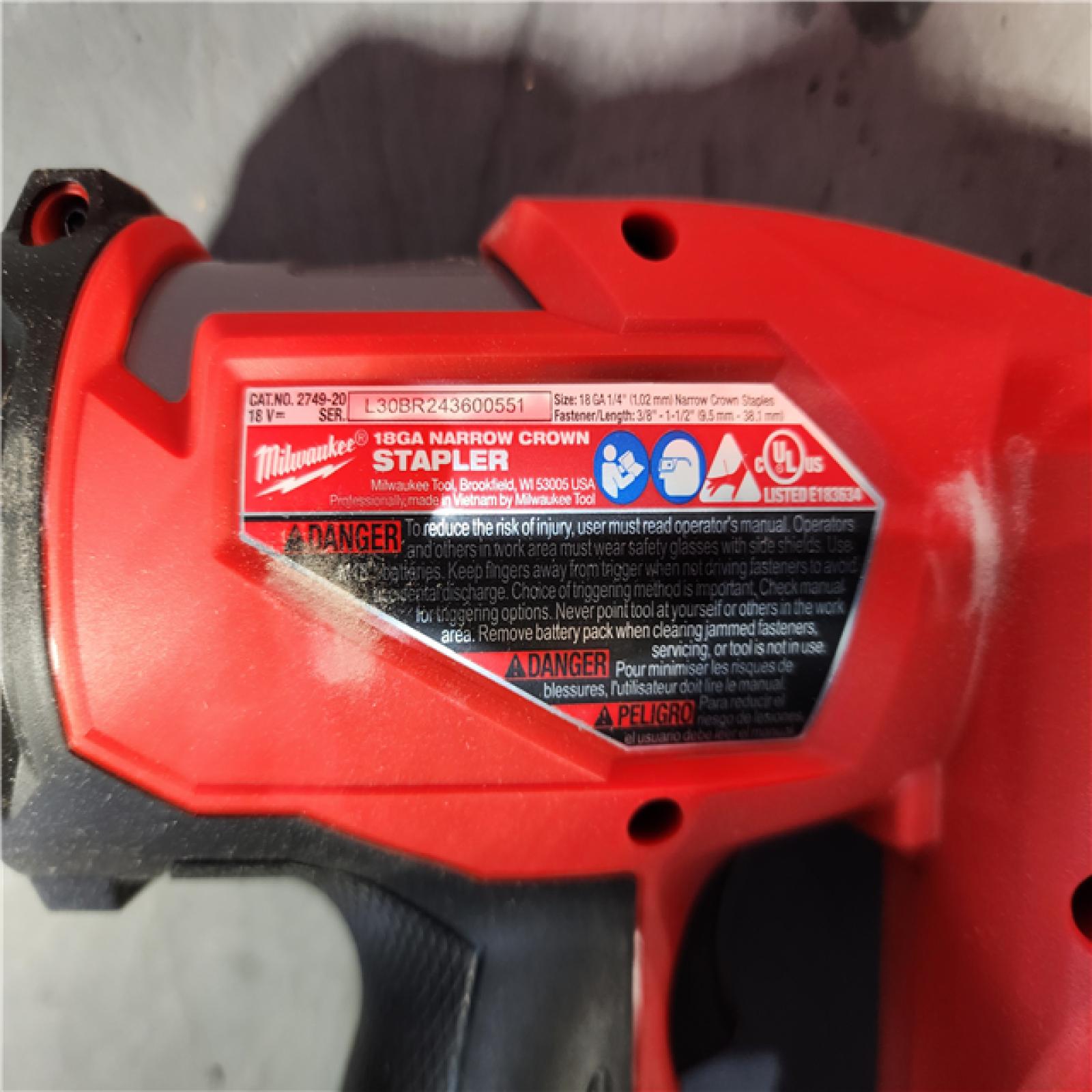 HOUSTON LOCATION - AS-IS M18 FUEL 18-Volt Lithium-Ion Brushless Cordless 18-Gauge 1/4 in. Narrow Crown Stapler (Tool-Only)