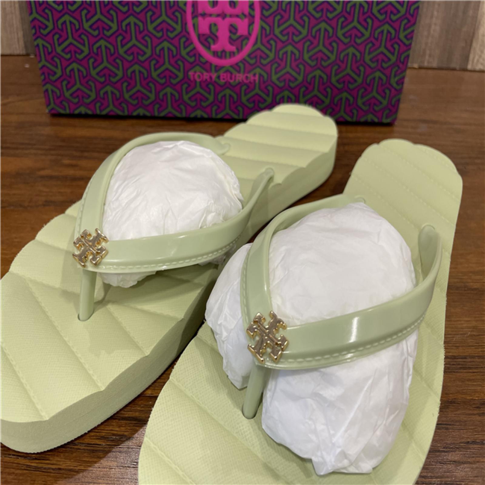 NEW! Tory Burch Kira Flip Flop - Pistachio/Gold SZ 9