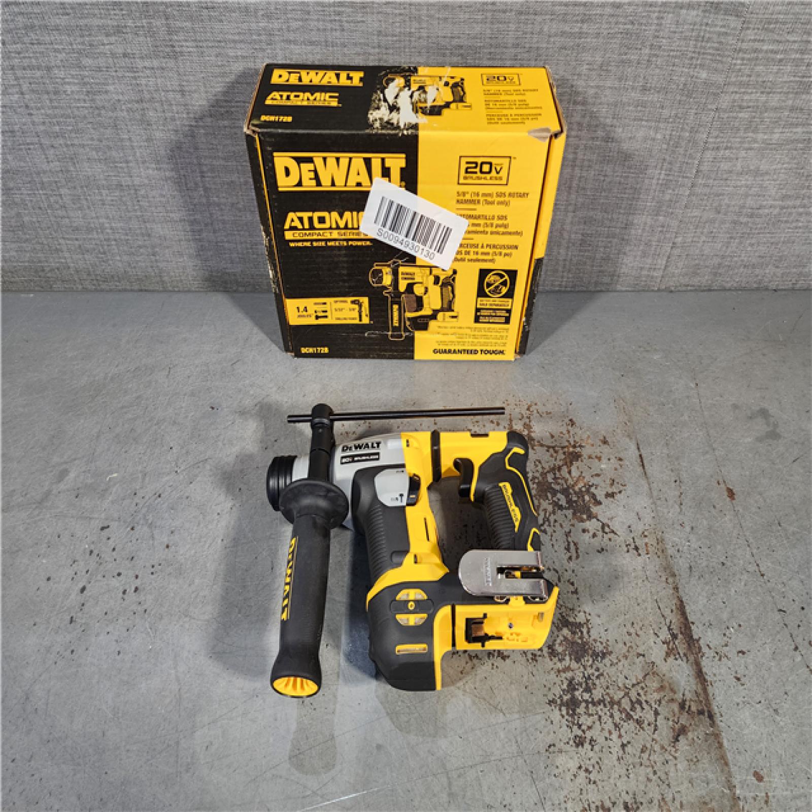 HOUSTON LOCATION - AS-IS (APPEARS LIKE NEW) Dewalt DCH172B MAX Atomic 20V 5/8 Inch Brushless Cordless SDS Plus Rotary Hammer (Tool Only)