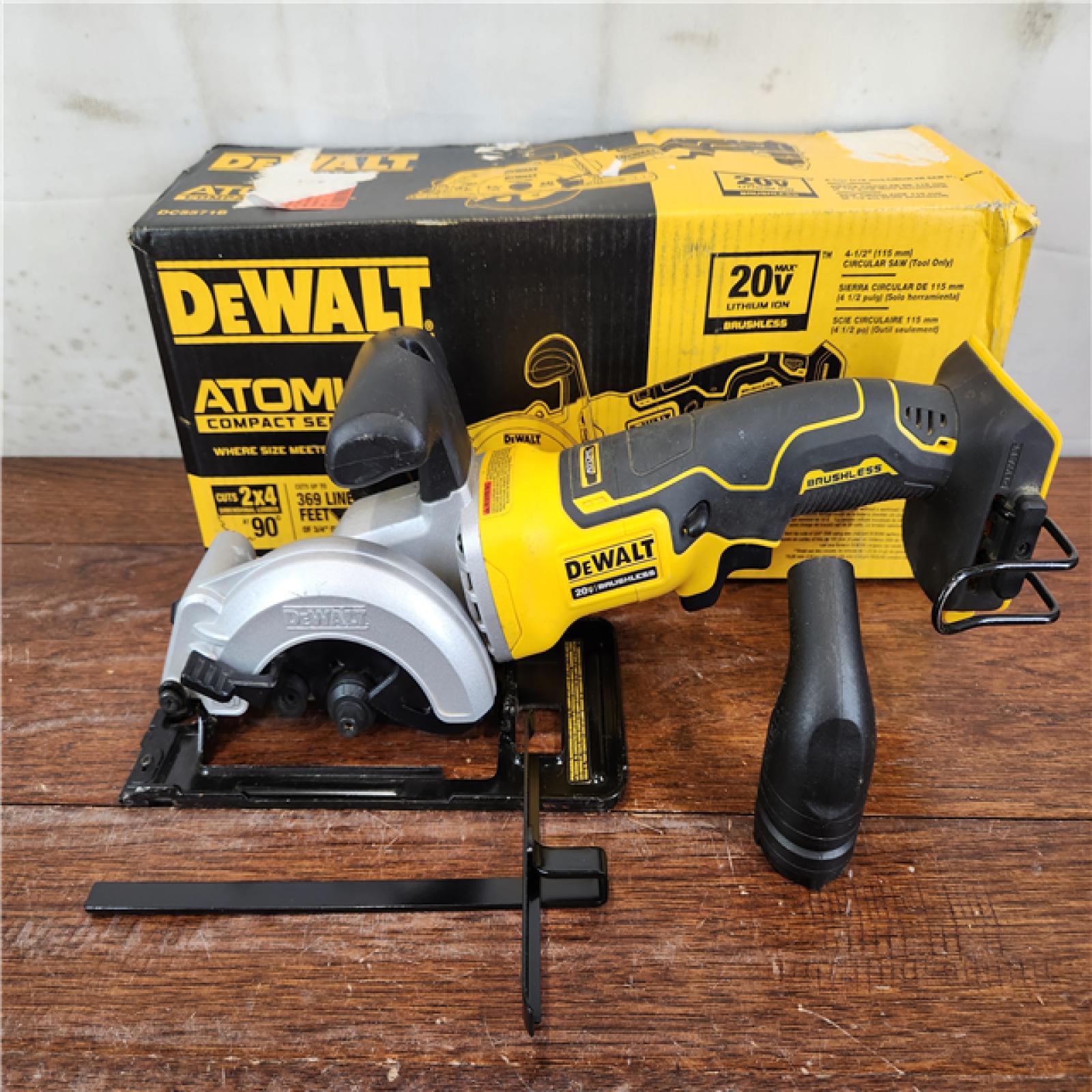 AS-IS DeWalt 20V MAX ATOMIC Cordless Brushless Compact 4-1/2 in. Circular Saw (Tool Only)