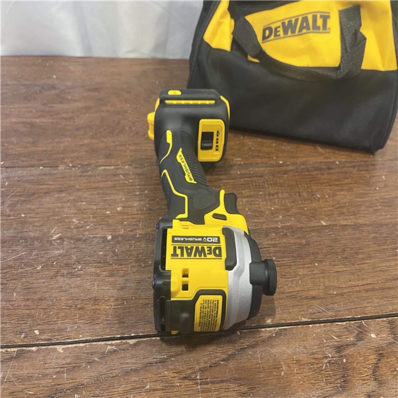 AS-ISDEWALT ATOMIC 20V MAX Lithium-Ion Cordless 1/4 in. Brushless Impact Driver Kit, 5 Ah Battery, Charger, and Bag