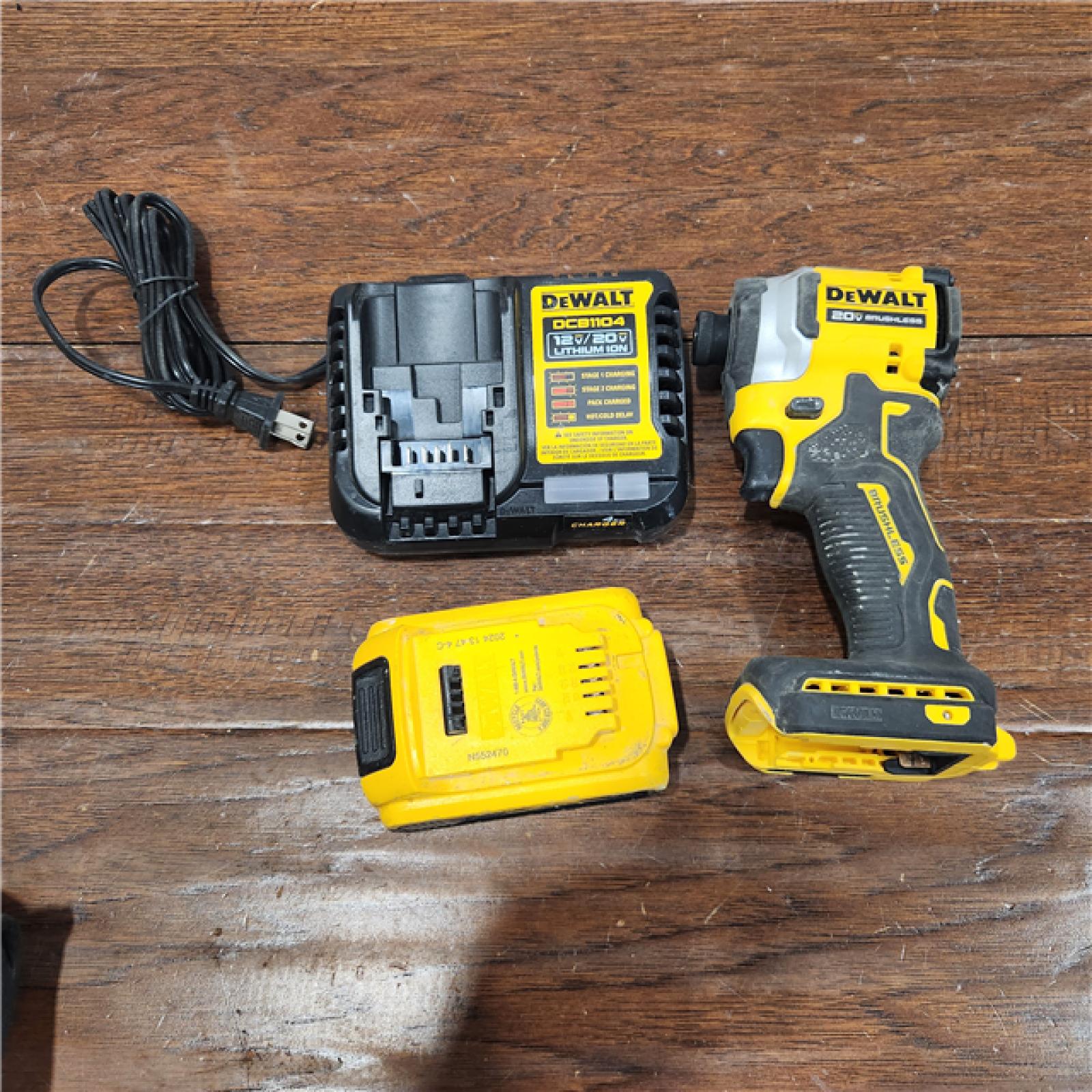 AS-IS ATOMIC 20V MAX Lithium-Ion Cordless 1/4 in. Brushless Impact Driver Kit, 5 Ah Battery, Charger, and Bag