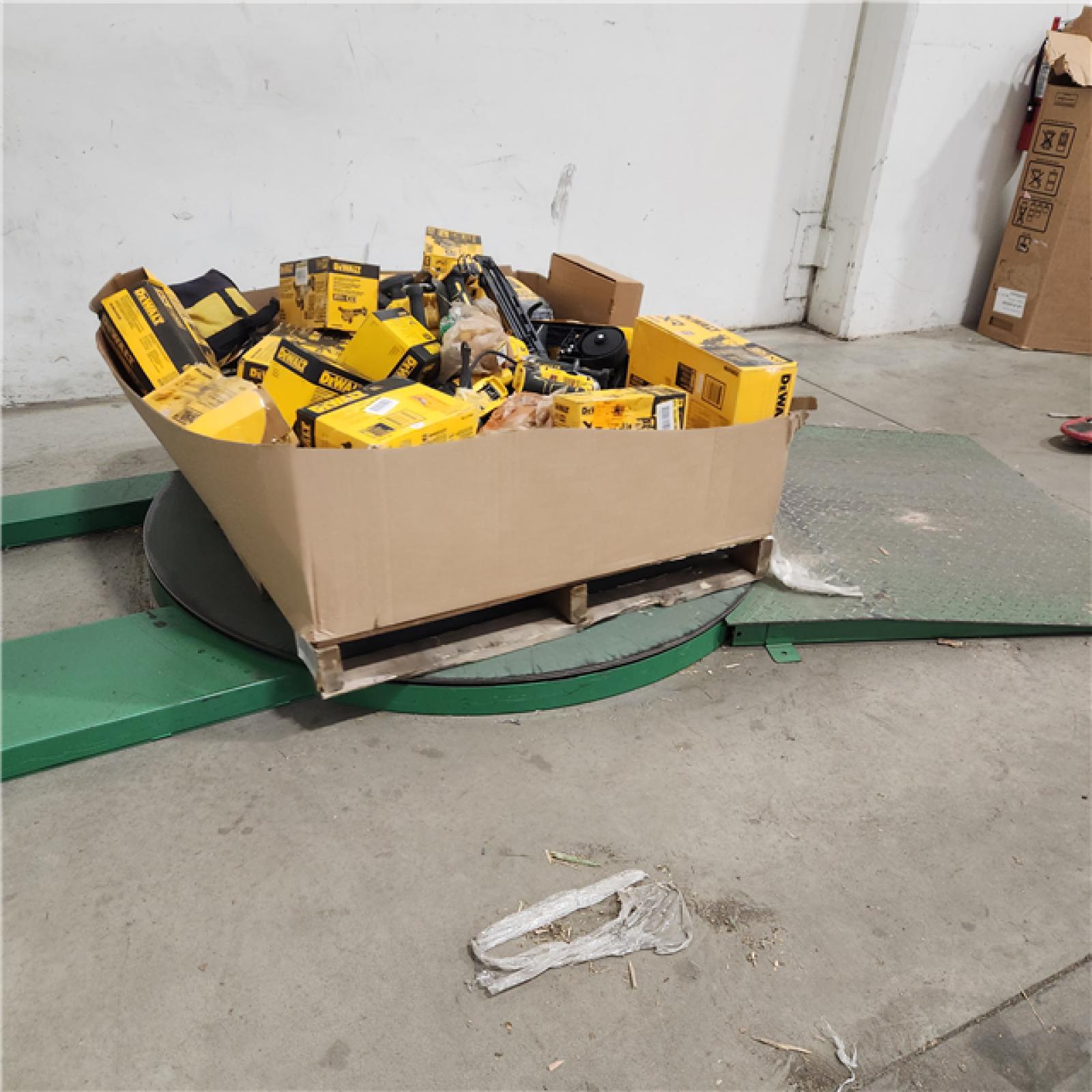 Dallas Location - As-Is DEWALT Tool Pallet