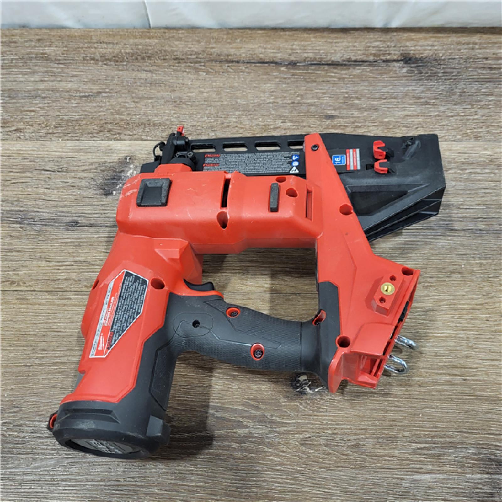 AS-IS Milwaukee M18 FUEL 18 Gauge Brad Nailer