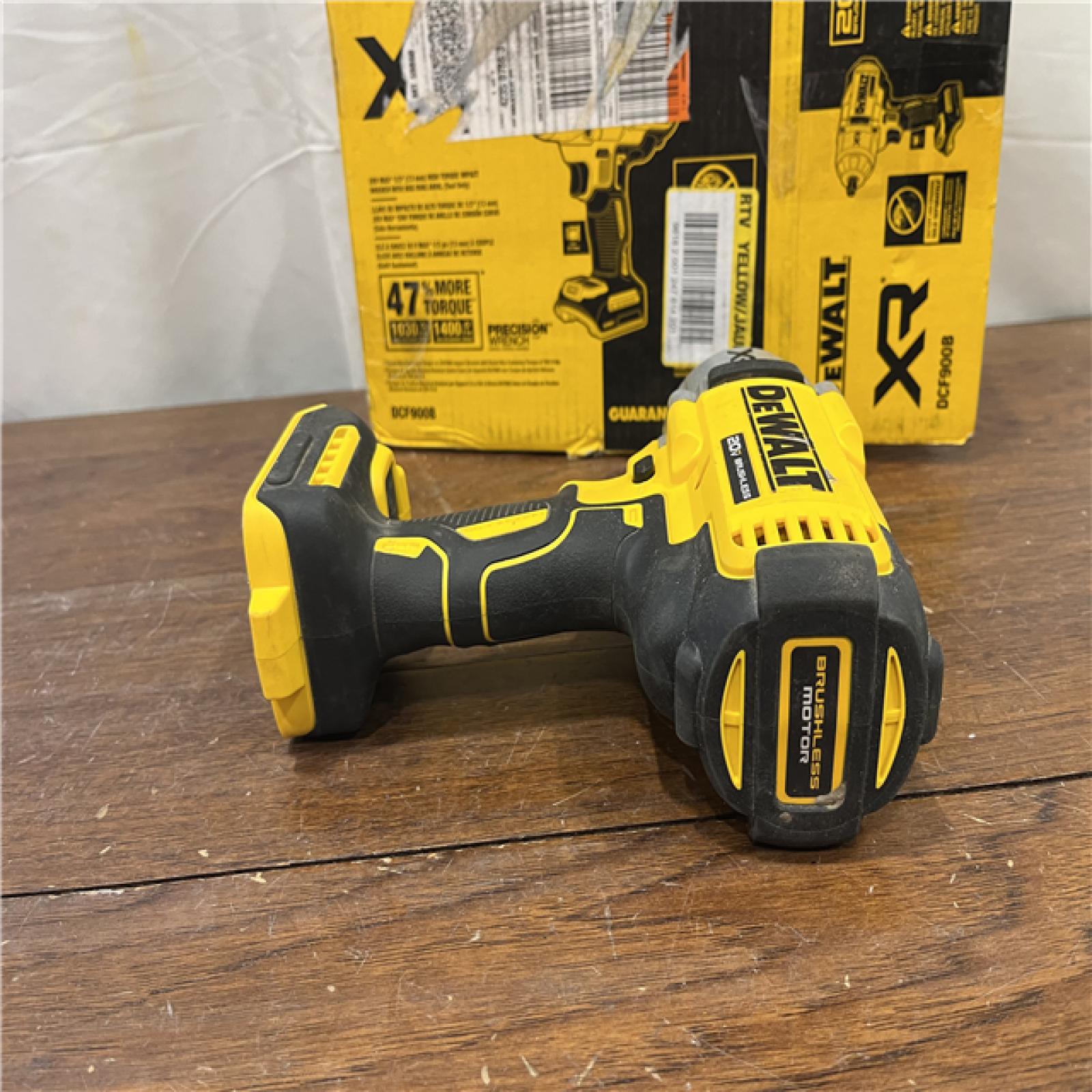 AS-ISDEWALT 20V MAX XR 1/2 High Torque Impact Wrench with Hog Ring Anvil