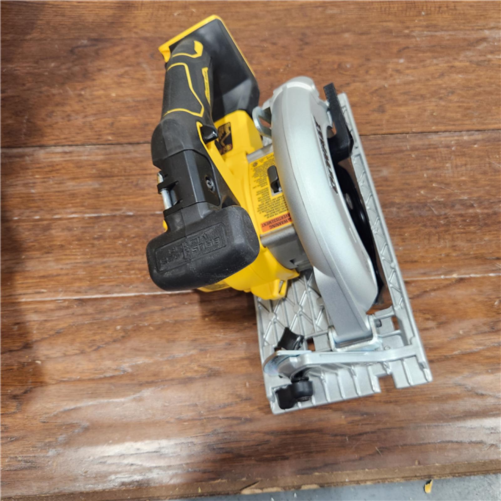 AS-IS DeWALT DCS565B 20V Max Brushless 6.5   Cordless Circular Saw