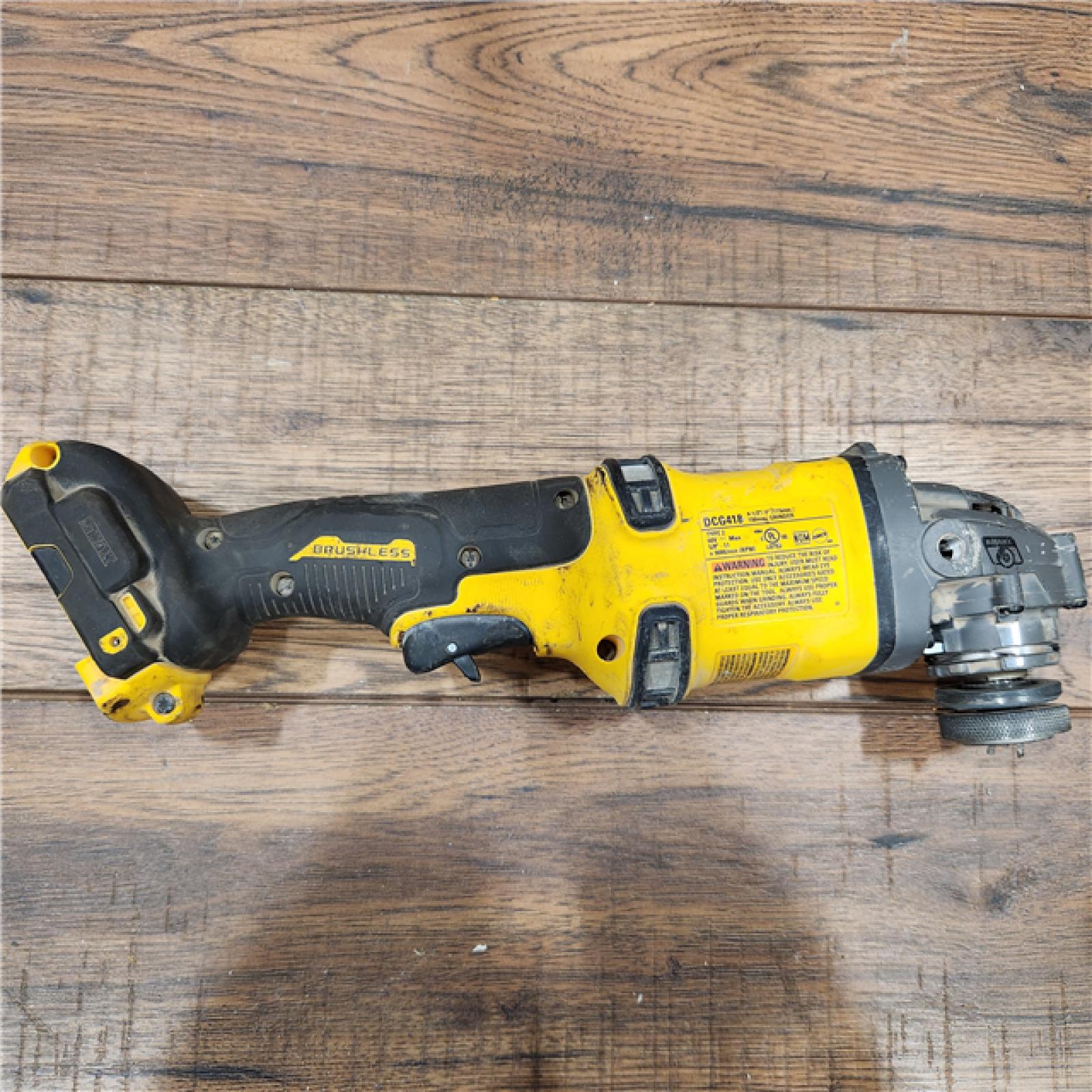 AS-IS DeWalt FLEXVOLT 60V MAX Cordless Grinder  4.5 - 6   9000 RPM  1 EA (115-DCG418B)