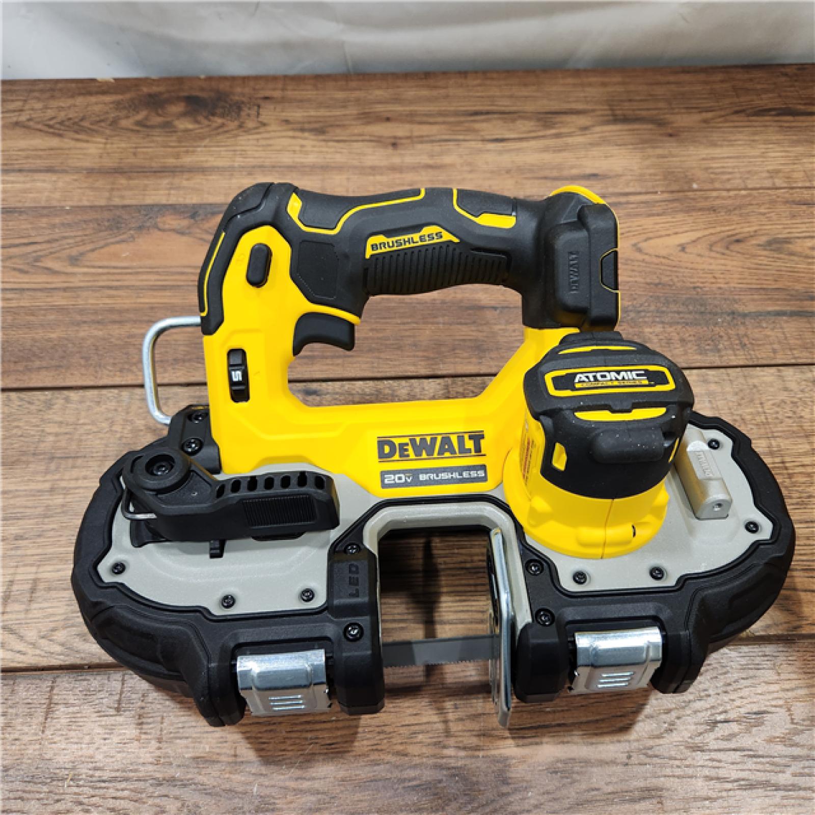 AS-IS Dewalt DCS377B 20V MAX ATOMIC Brushless Cordless 1-3/4  Compact Bandsaw