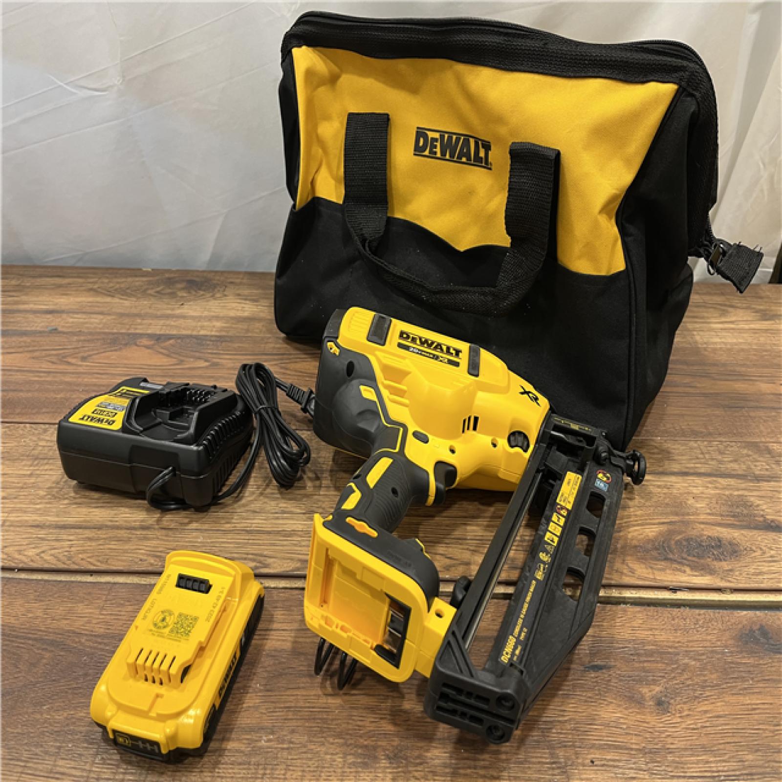 AS-IS DEWALT Cordless 20V Max XR Angled Finish Nailer (Tool Only)