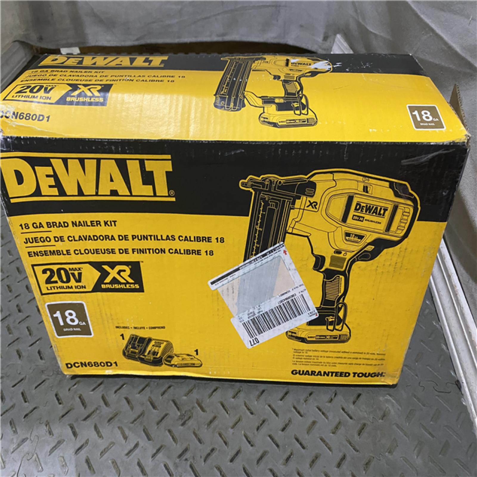 Houston location AS-IS DEWALT 20V MAX XR 18 Gauge Brad Nailer Kit