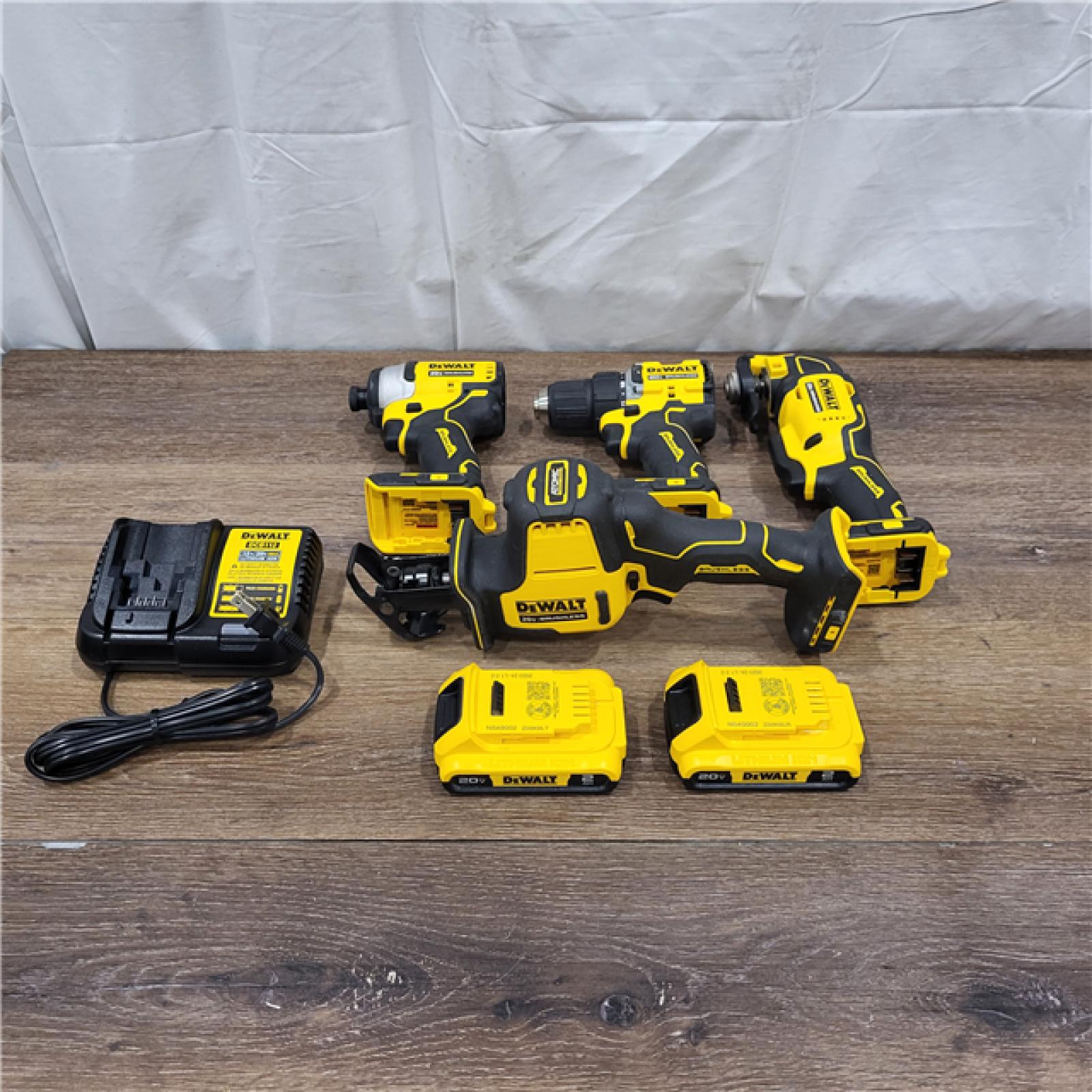 AS-IS DEWALT 20V MAX* XR 4-Tool Combo Kit