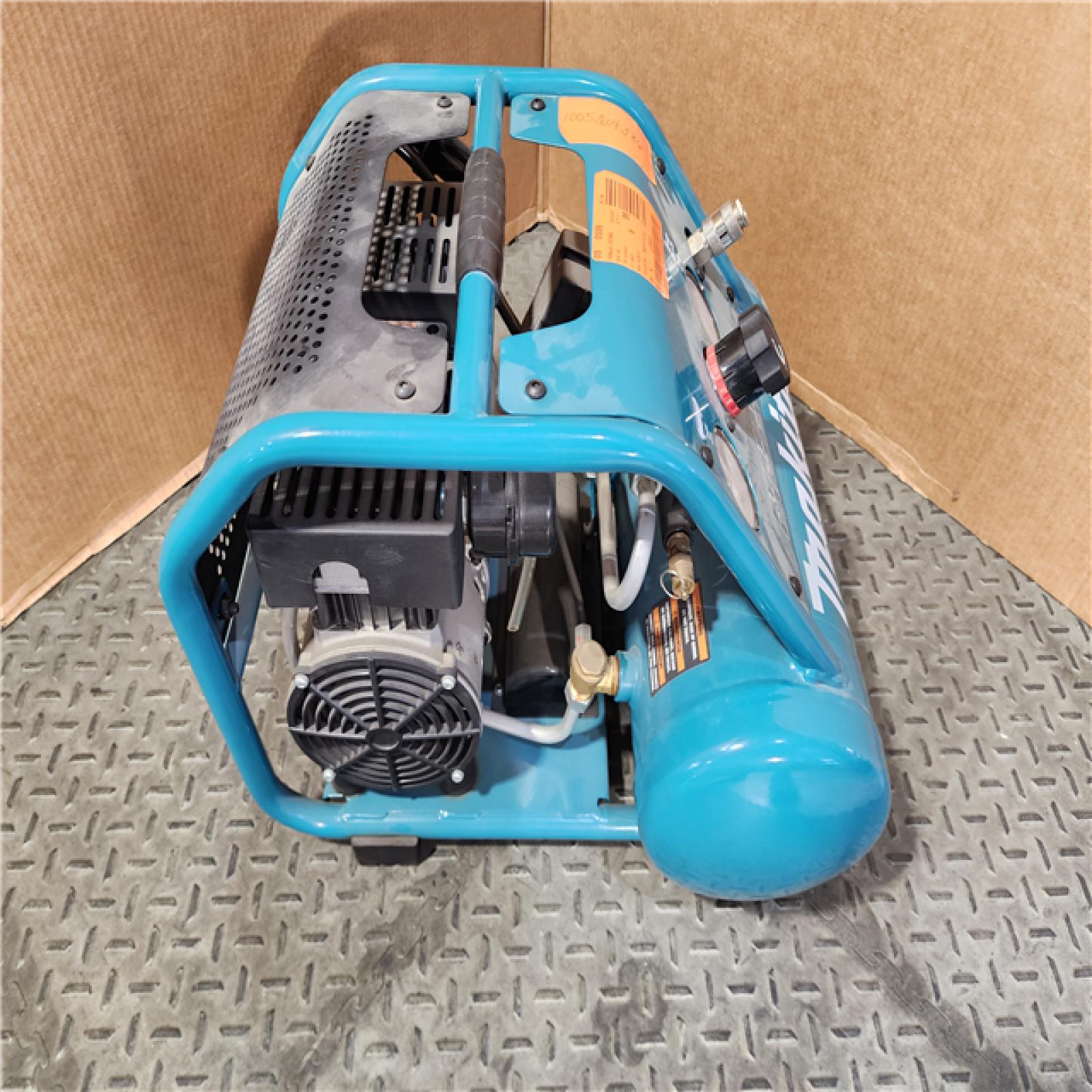 HOUSTON LOCATION - AS-IS Makita MAC210Q Quiet Series, 1 HP, 2 Gallon, Oil-Free, Electric Air Compressor